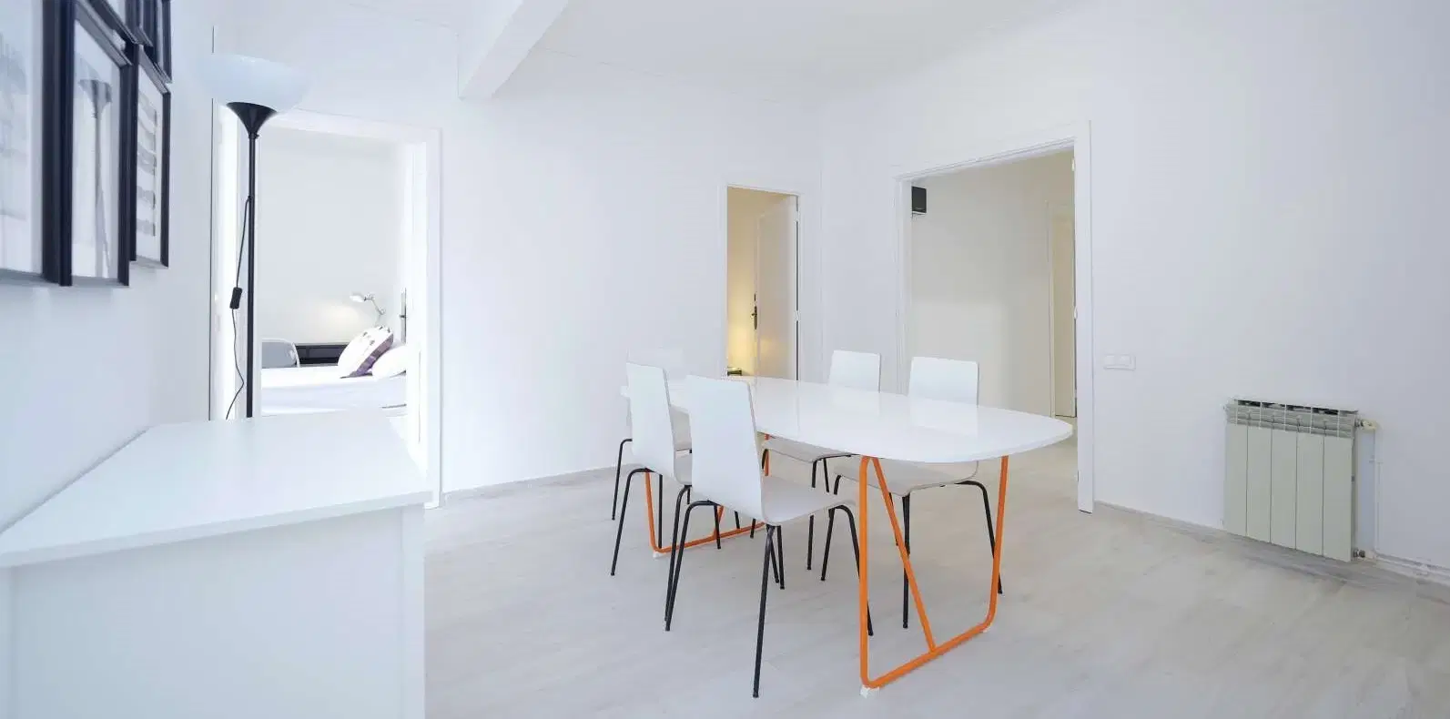 Rosalia De Castro, Barcelona – Amenities