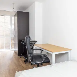 10 Albion Street, Leicester – Amenities