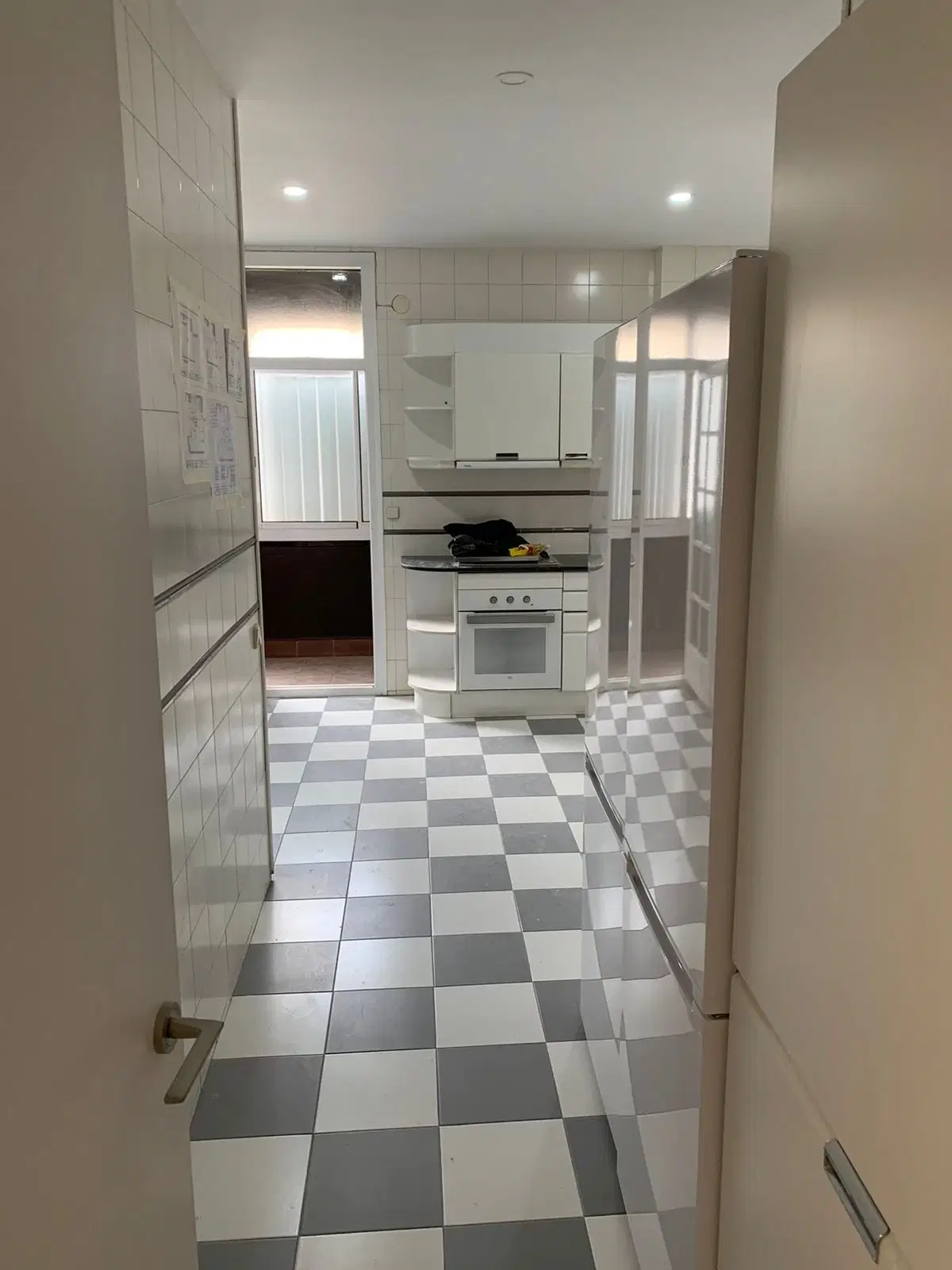 Paseo Manuel Girona, Barcelona – Amenities