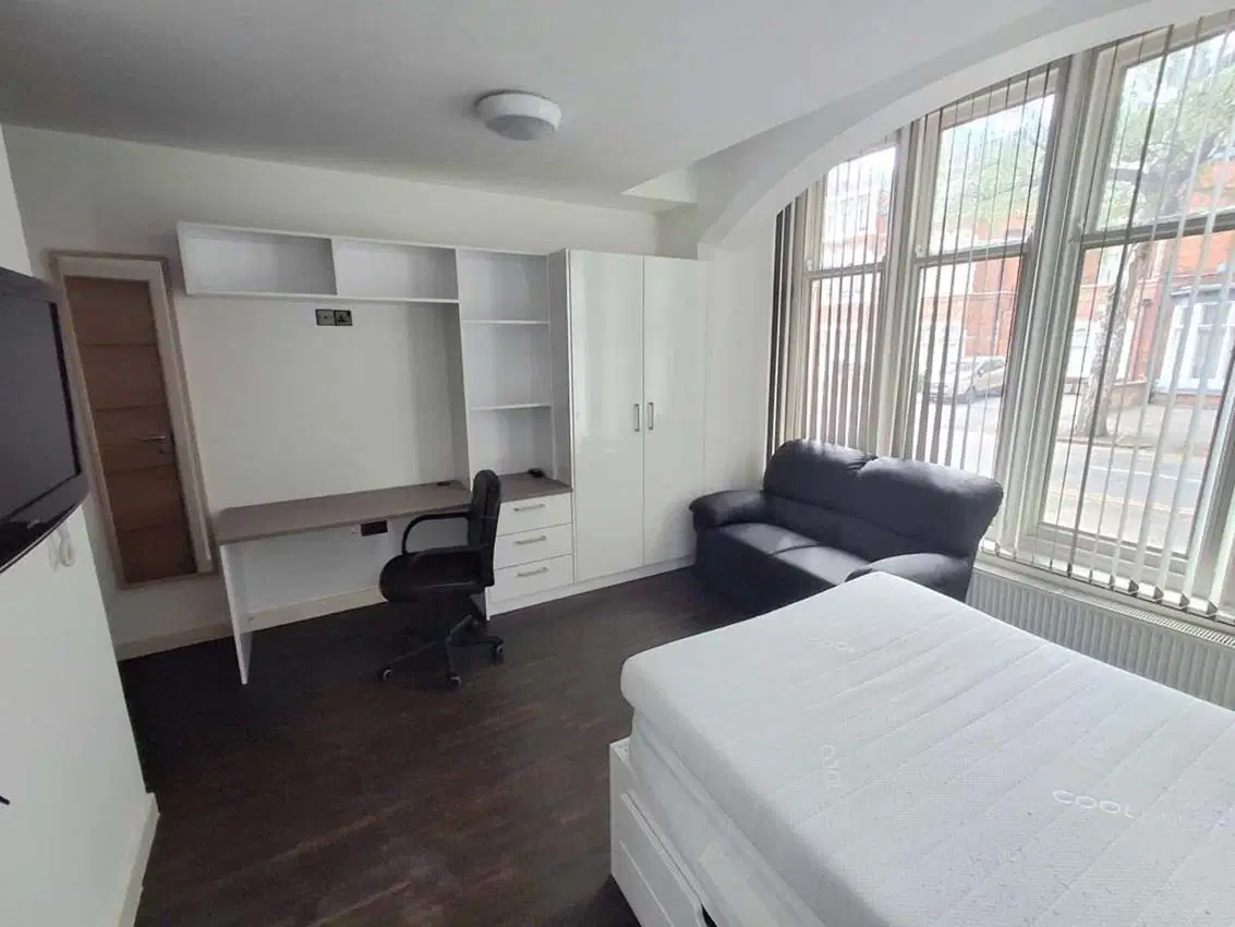 1 West Walk, Leicester – Bedroom