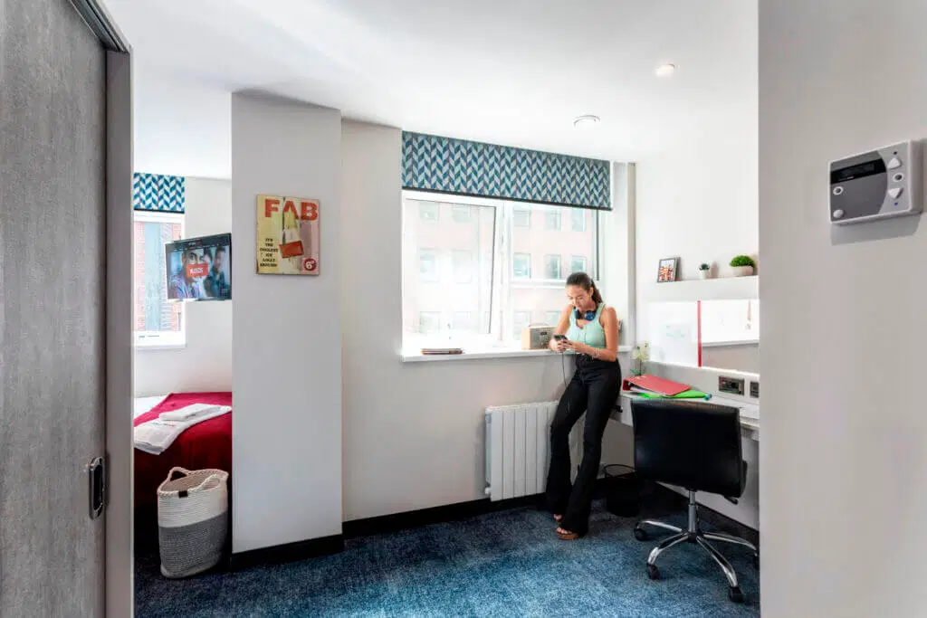 Brotherton House, Leeds – Sapphire Plus En-suite Serviced Apartment