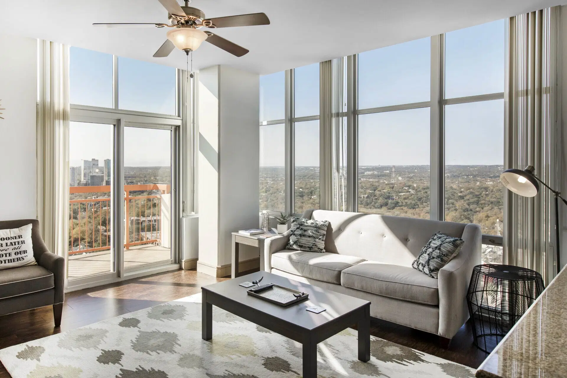 21 Rio, Austin – Common Area