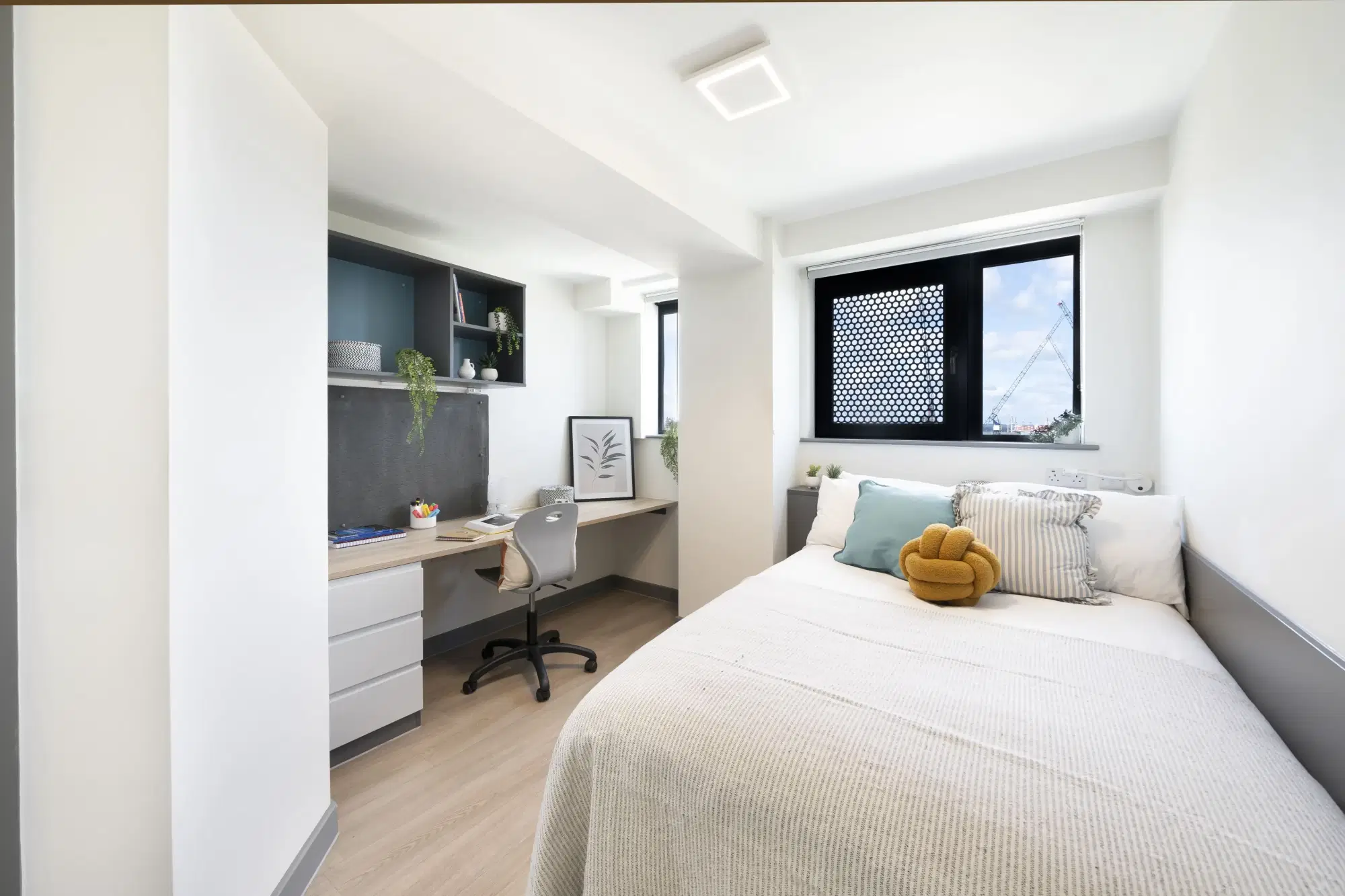 Canvas Capital House, Southampton – Gold Ensuite