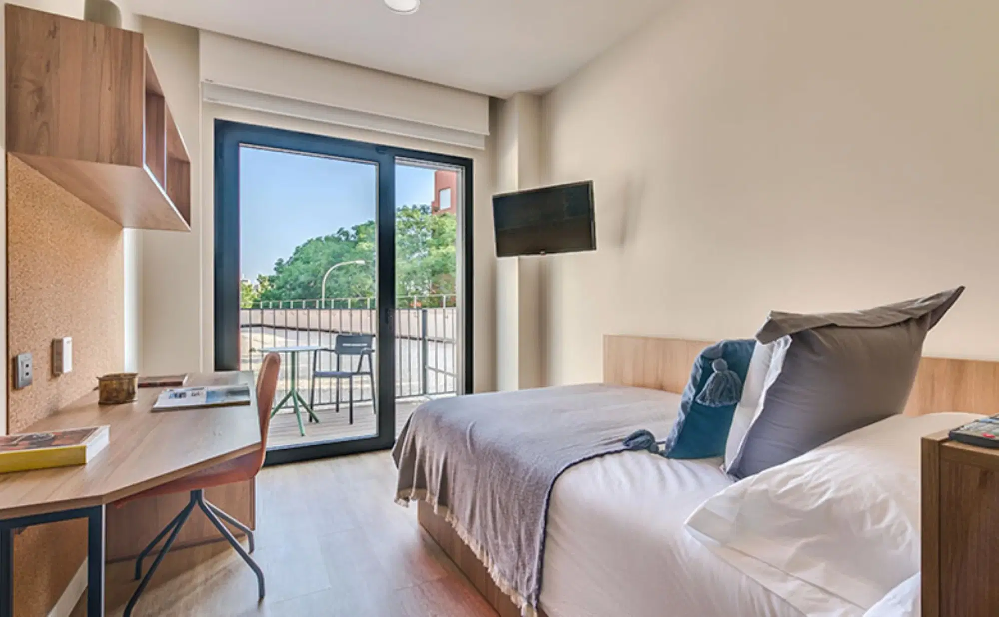 Livensa Living Sevilla, Seville – Studio With Kitchen - Premium