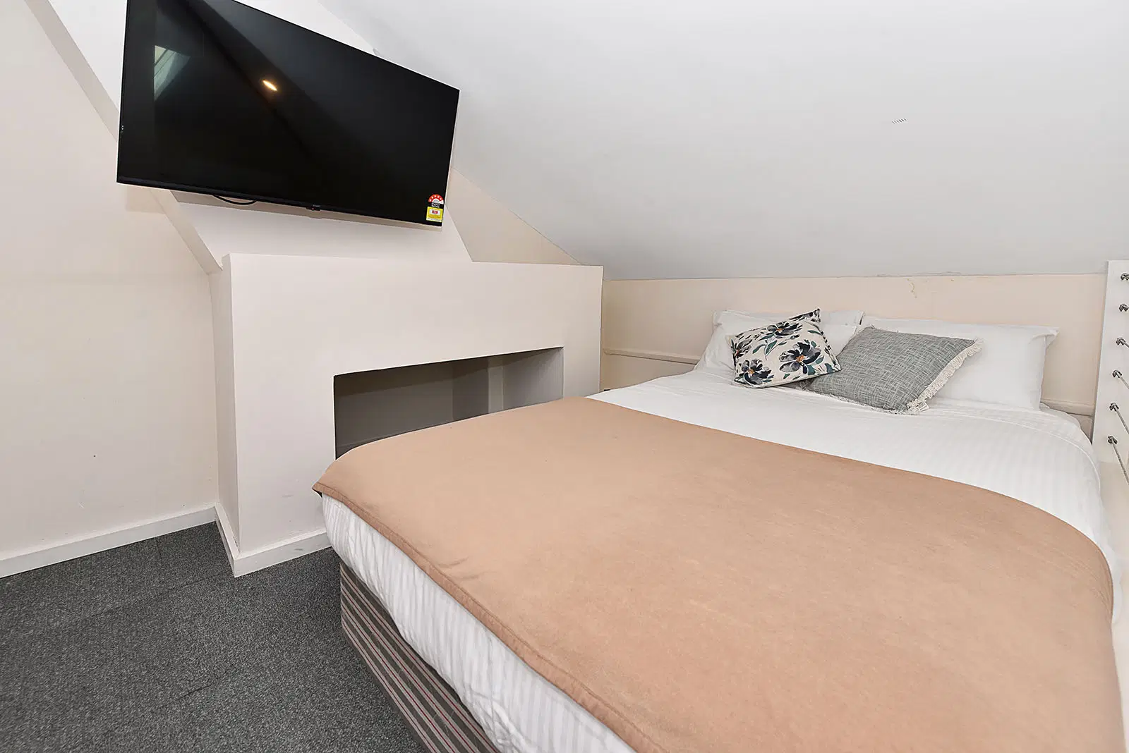53 Cardigan St Carlton, Melbourne – Studio 6