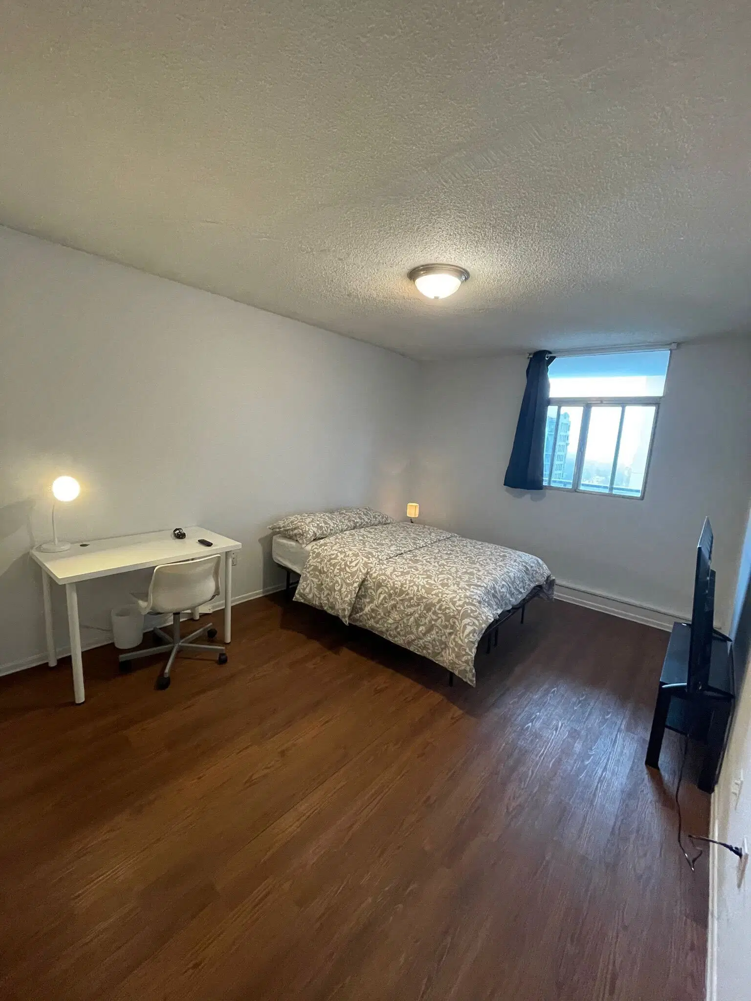 77 Huntley, Toronto – Room in a 4 Bed 1 Bath | Deluxe Room
