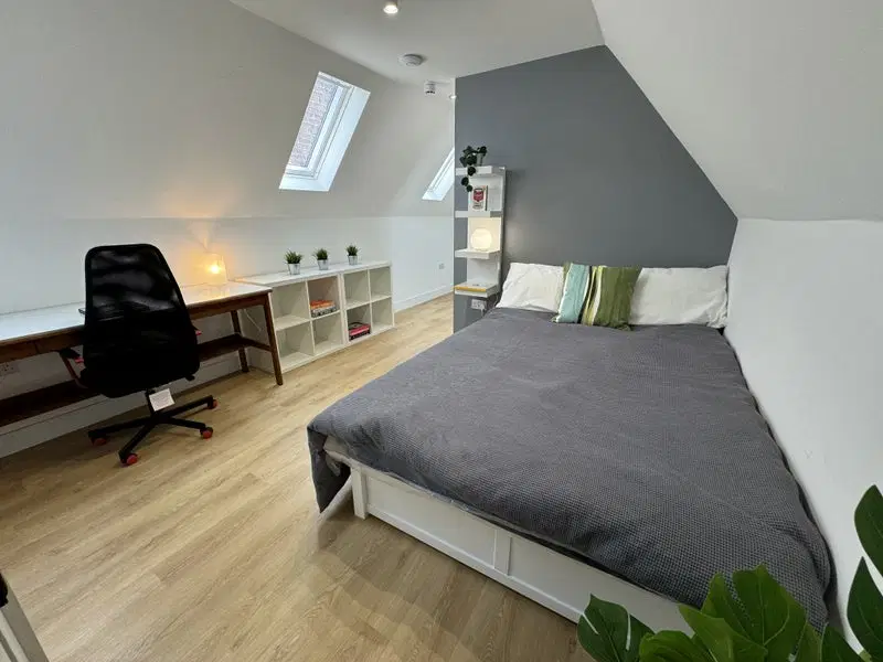 Sky Point One, Chilwell Road, Beeston, NG9 1EJ, Nottingham – Bedroom