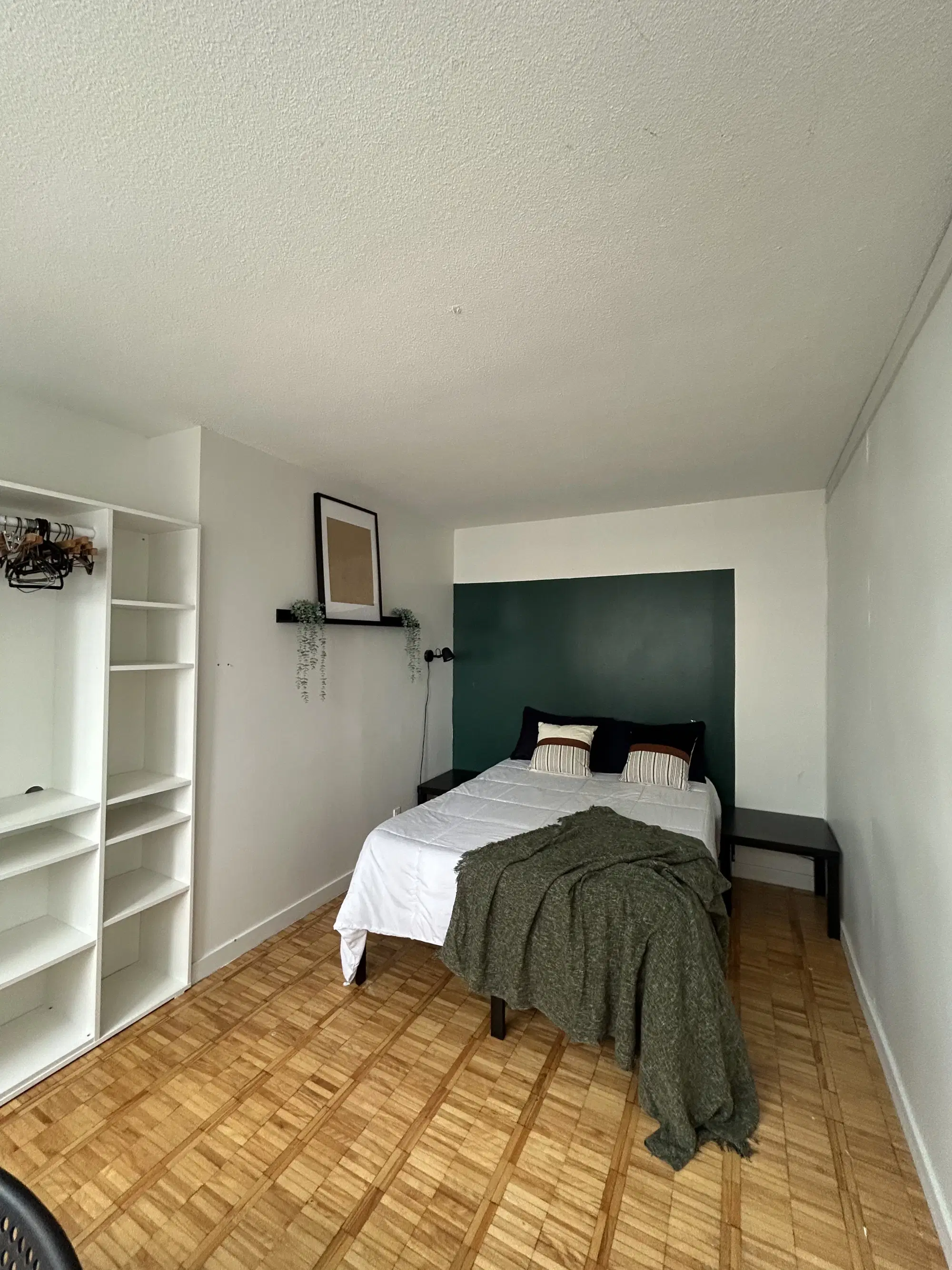88 Bloor St E, Toronto – Manado Flex Room (3 Bed 2 Bath)
