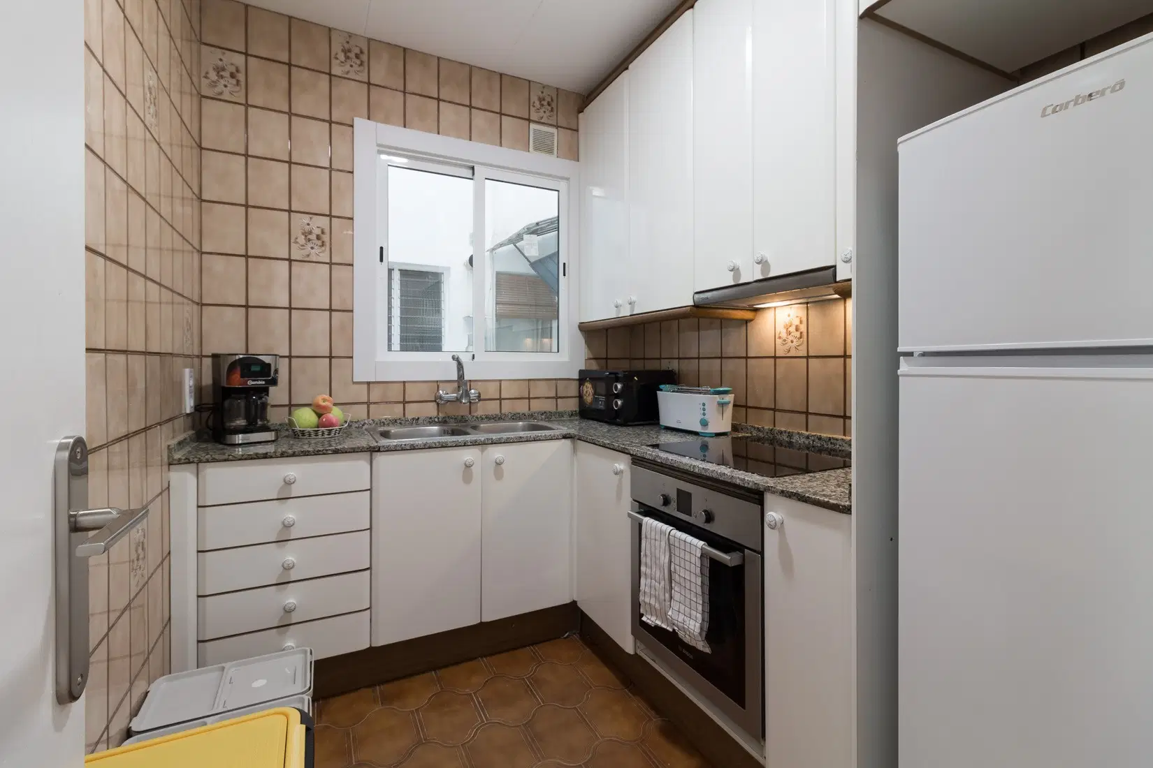 Tossa 3, Barcelona – Kitchen