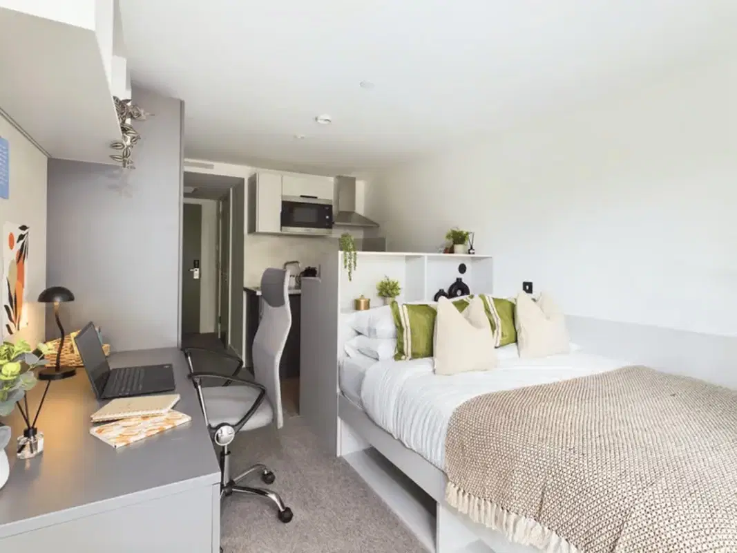 The Edge, Belfast – Premier Studio