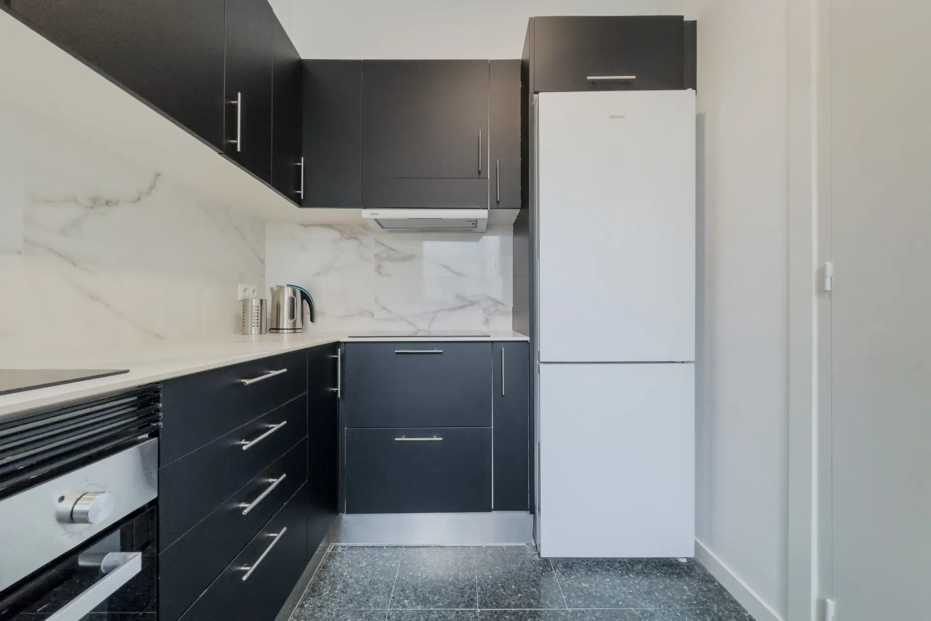 Rosselló 2, Barcelona – Kitchen