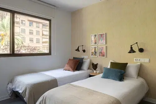 Facultades, Valencia – Standard Double Room with Ensuite Bathroom Residence