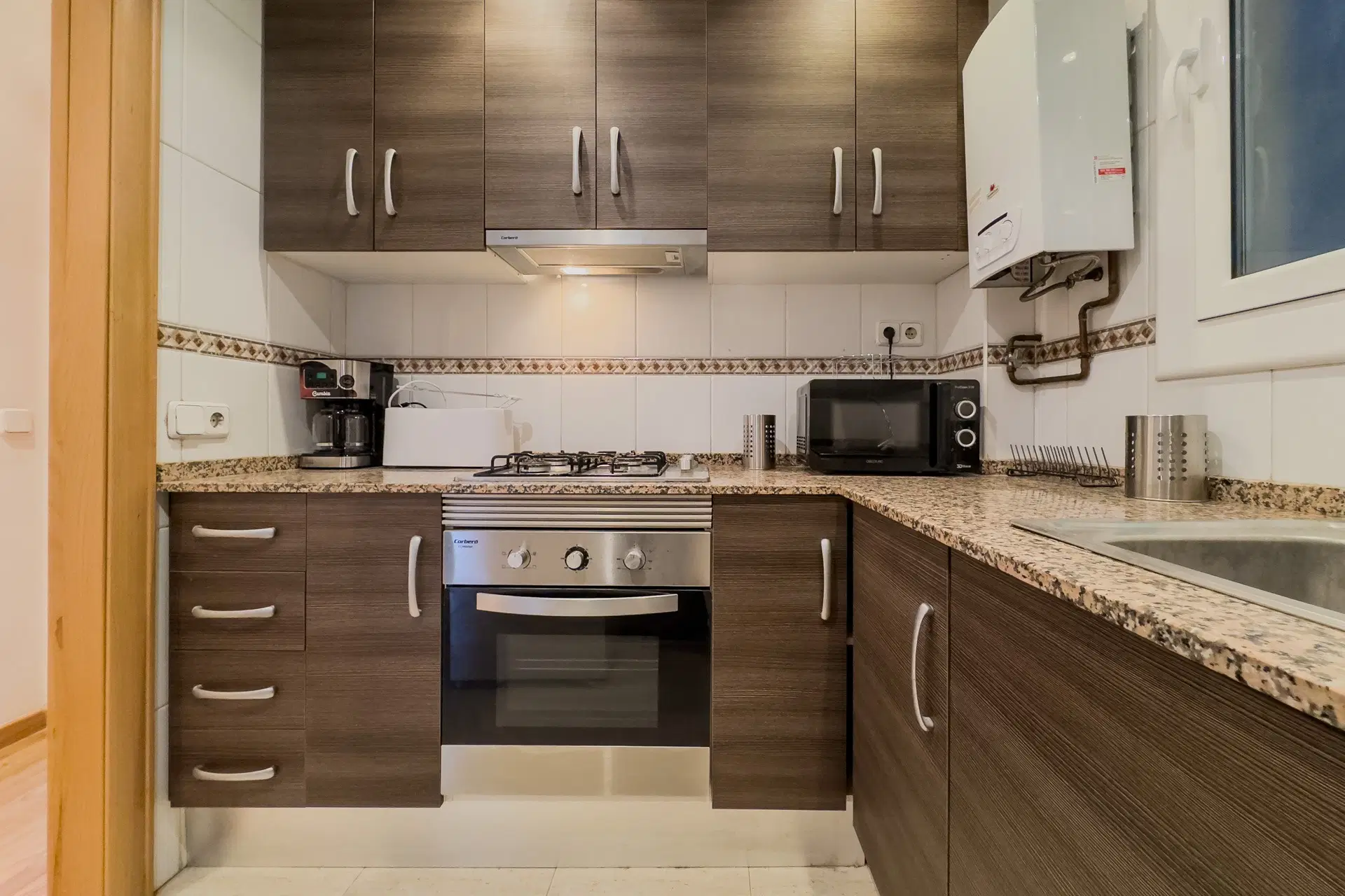 Occidente 1, Barcelona – Kitchen