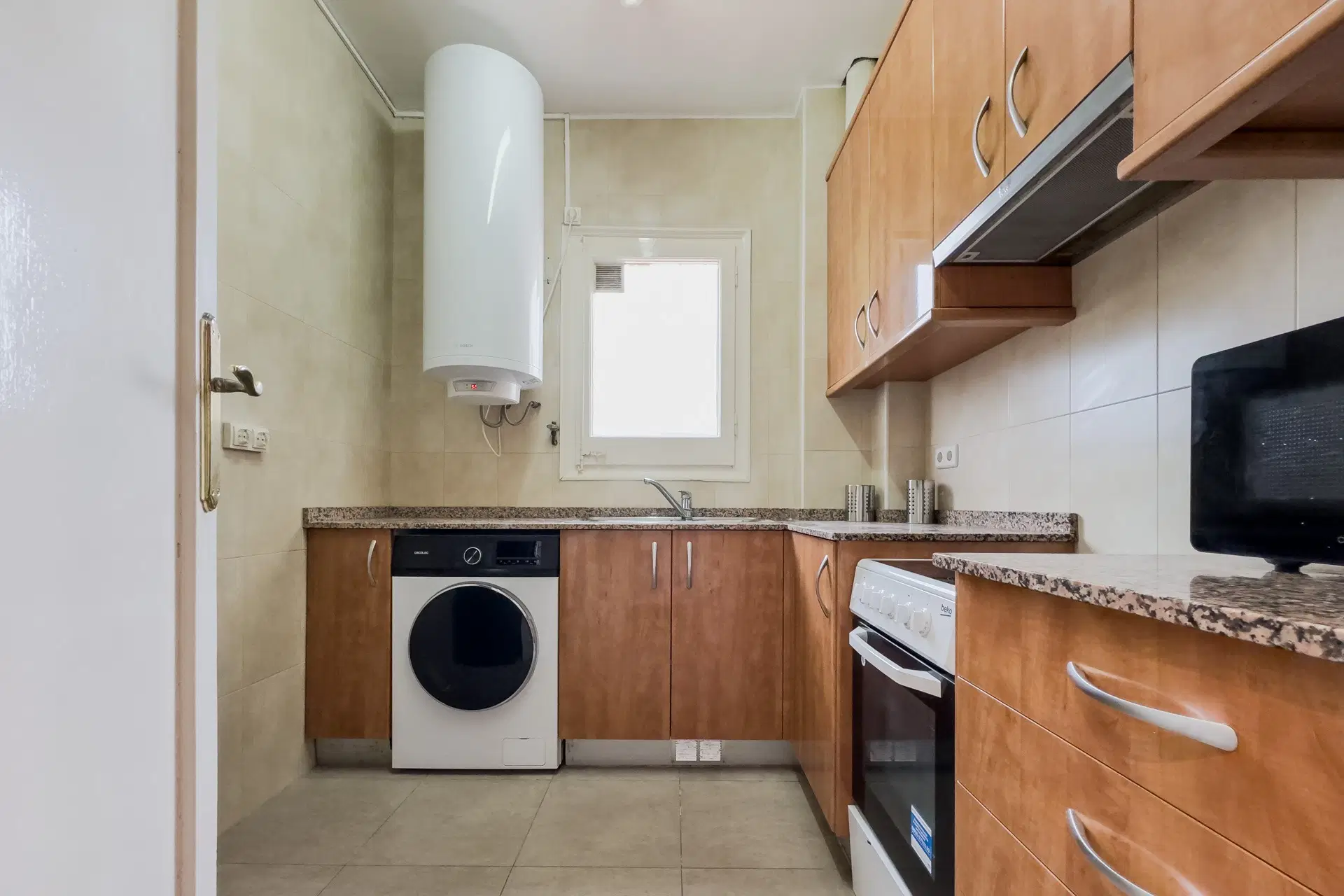 Occidente 2, Barcelona – Kitchen