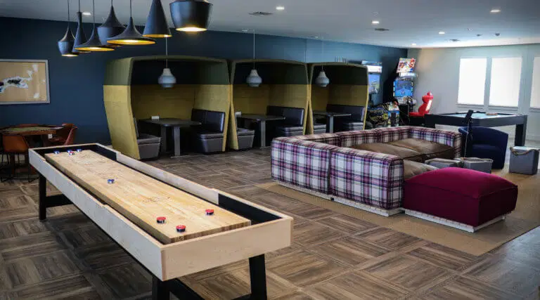 Lakeside Commons, Oswego – Common Area