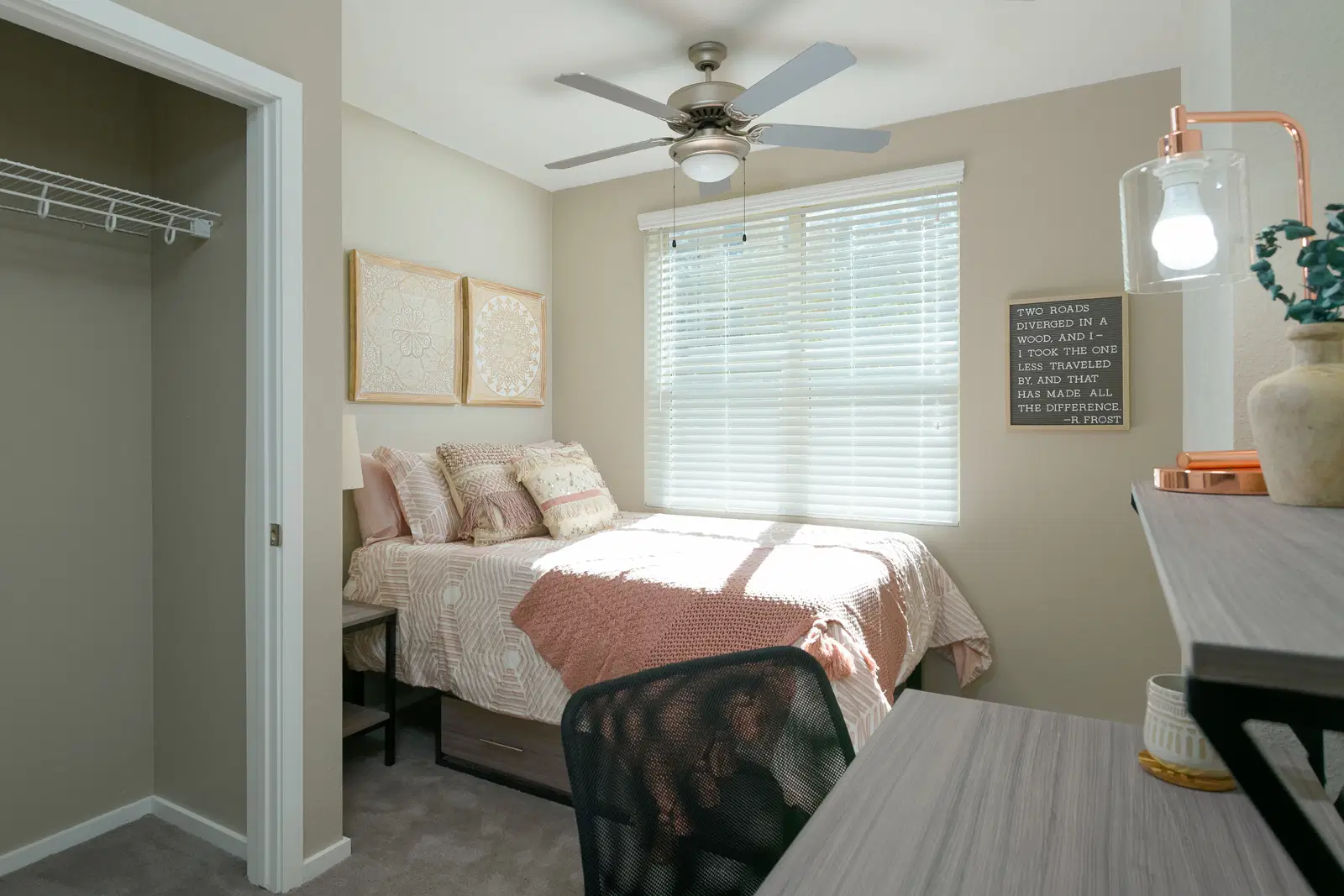 Standard Flagstaff, Flagstaff – The Chestnut Room in 3 Bedroom 3 Bathroom