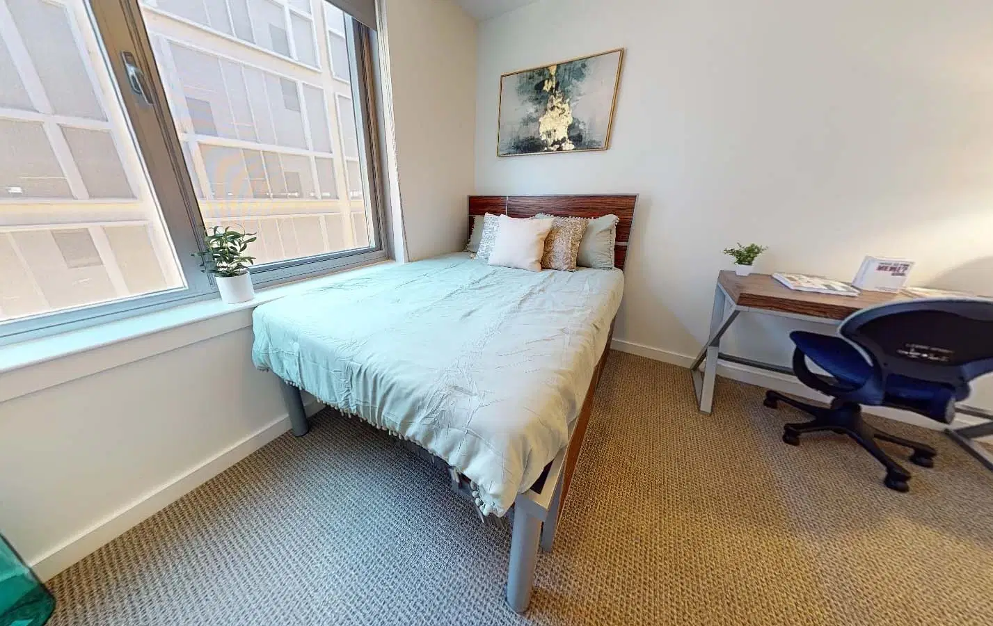 The Essential, Baltimore – Furnished One Bedroom One Bathroom