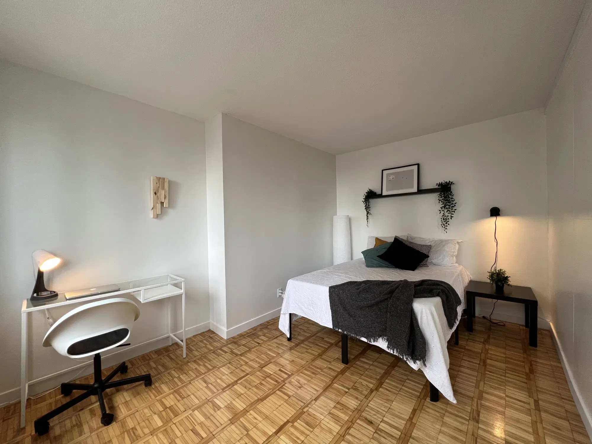 88 Bloor St E, Toronto – Lucerne Flex Room (3 Bed 2 Bath)