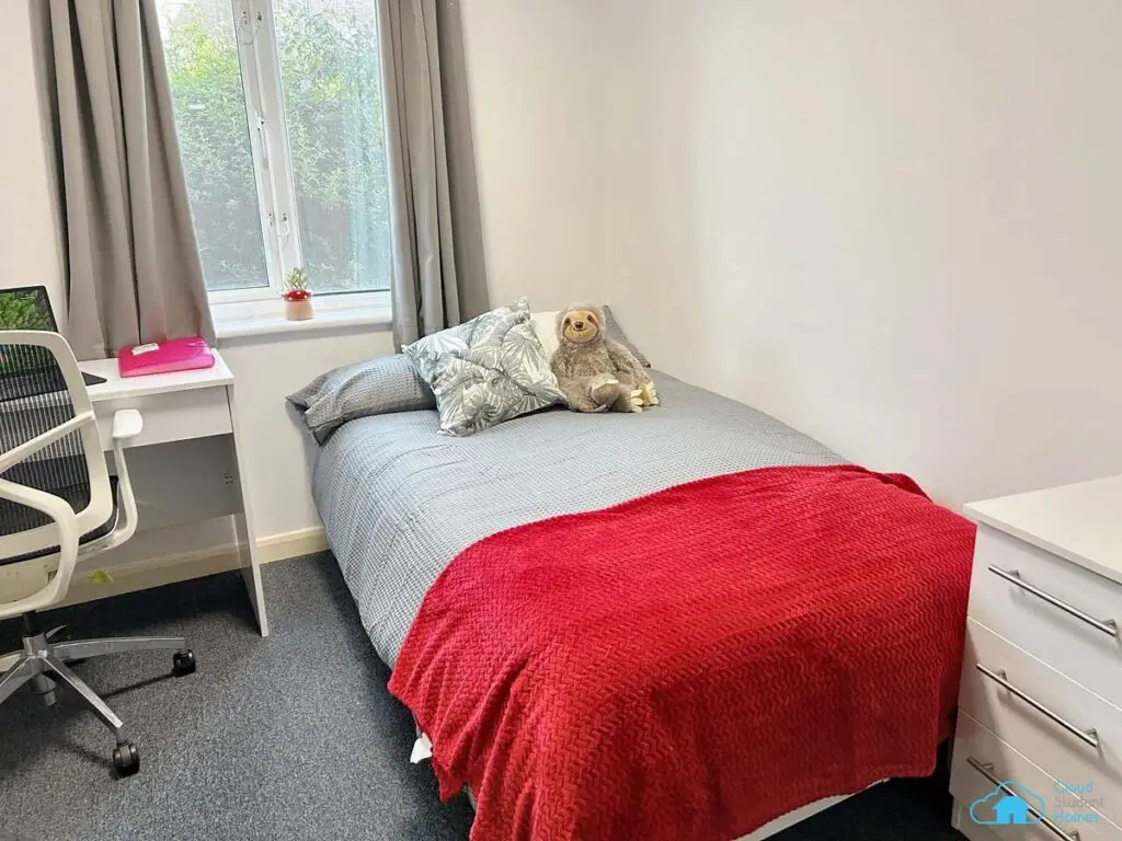 Rochester Student Village, Rochester – Classic En-suite Roebuck House