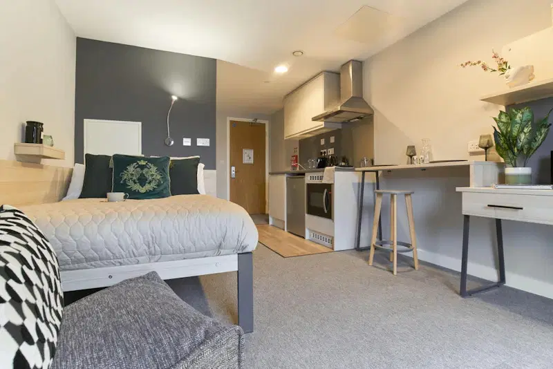 Straits Manor, Sheffield – Standard Studio