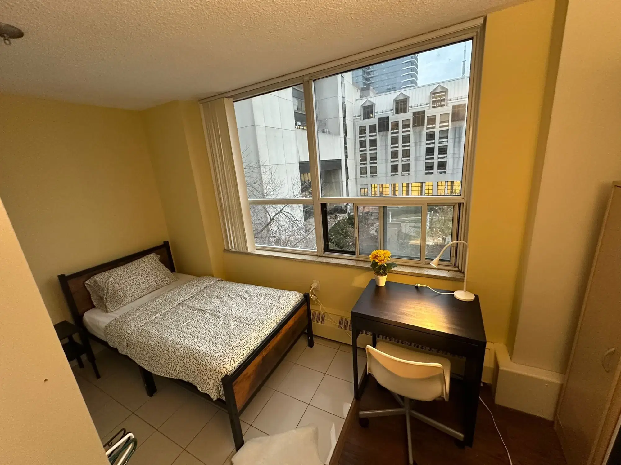 Pearson Housing 222 Elm St, Toronto – Bedroom