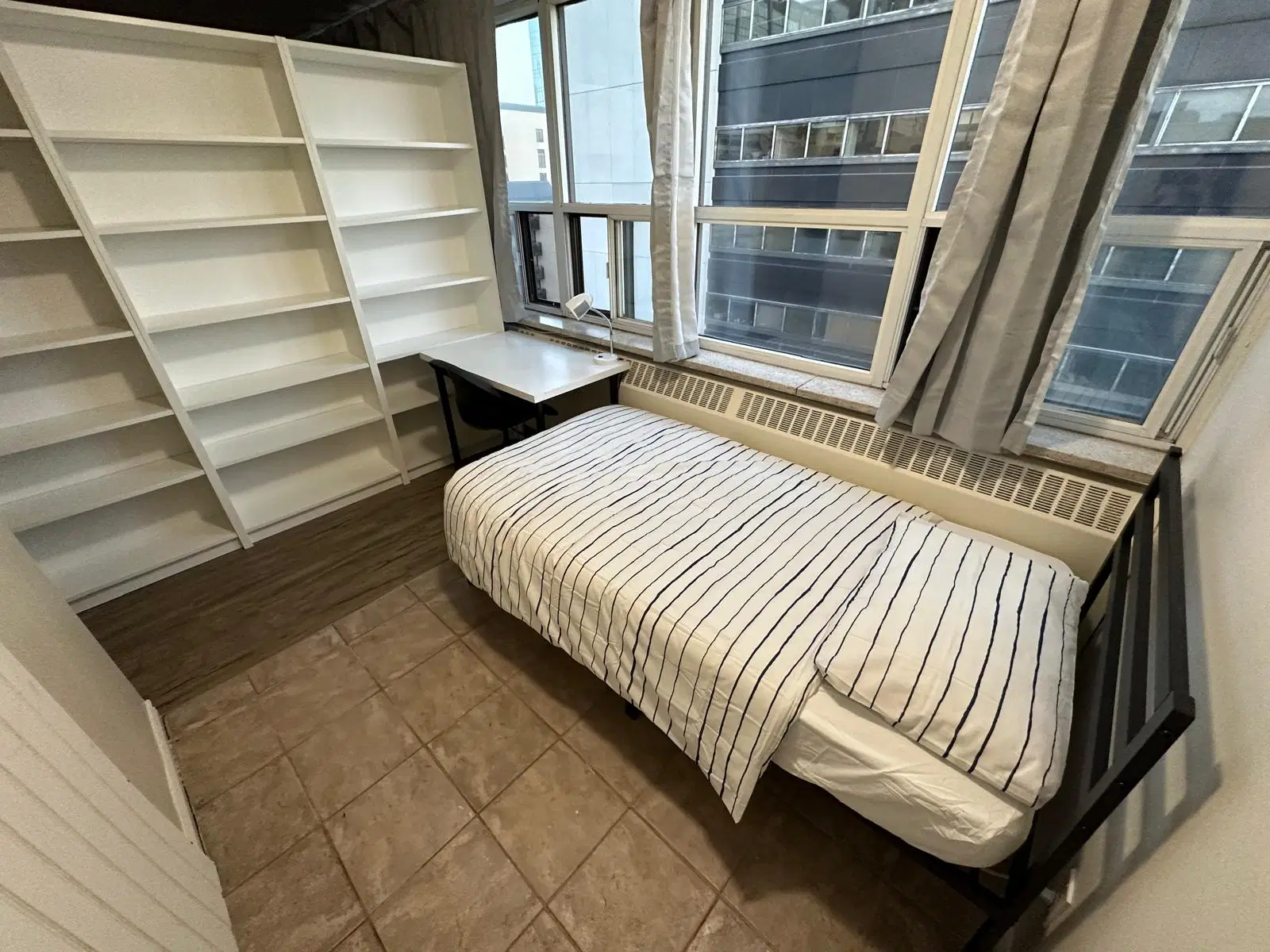 Pearson Housing 222 Elm St, Toronto – Flex Room