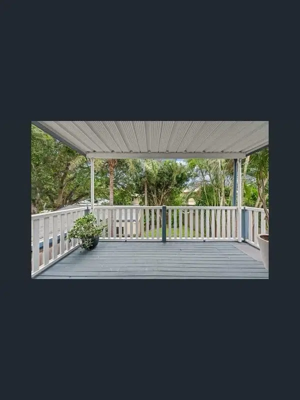 Room in a 4 Bedroom Apartment, 41 Oatland Crescent, Holland Park West, Brisbane City 4121 – Exterior
