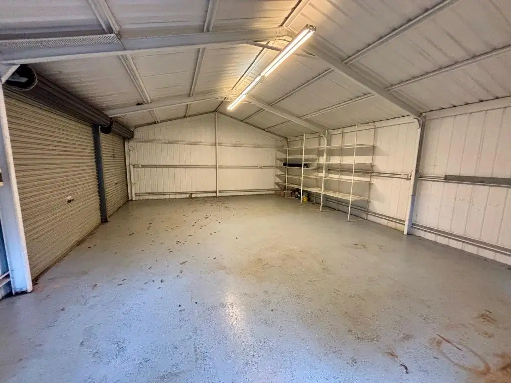 Room in a 4 Bedroom Apartment, 41 Oatland Crescent, Holland Park West, Brisbane City 4121 – Common Area