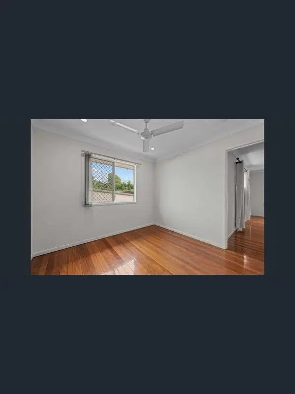 Room in a 4 Bedroom Apartment, 41 Oatland Crescent, Holland Park West, Brisbane City 4121 – Room 4