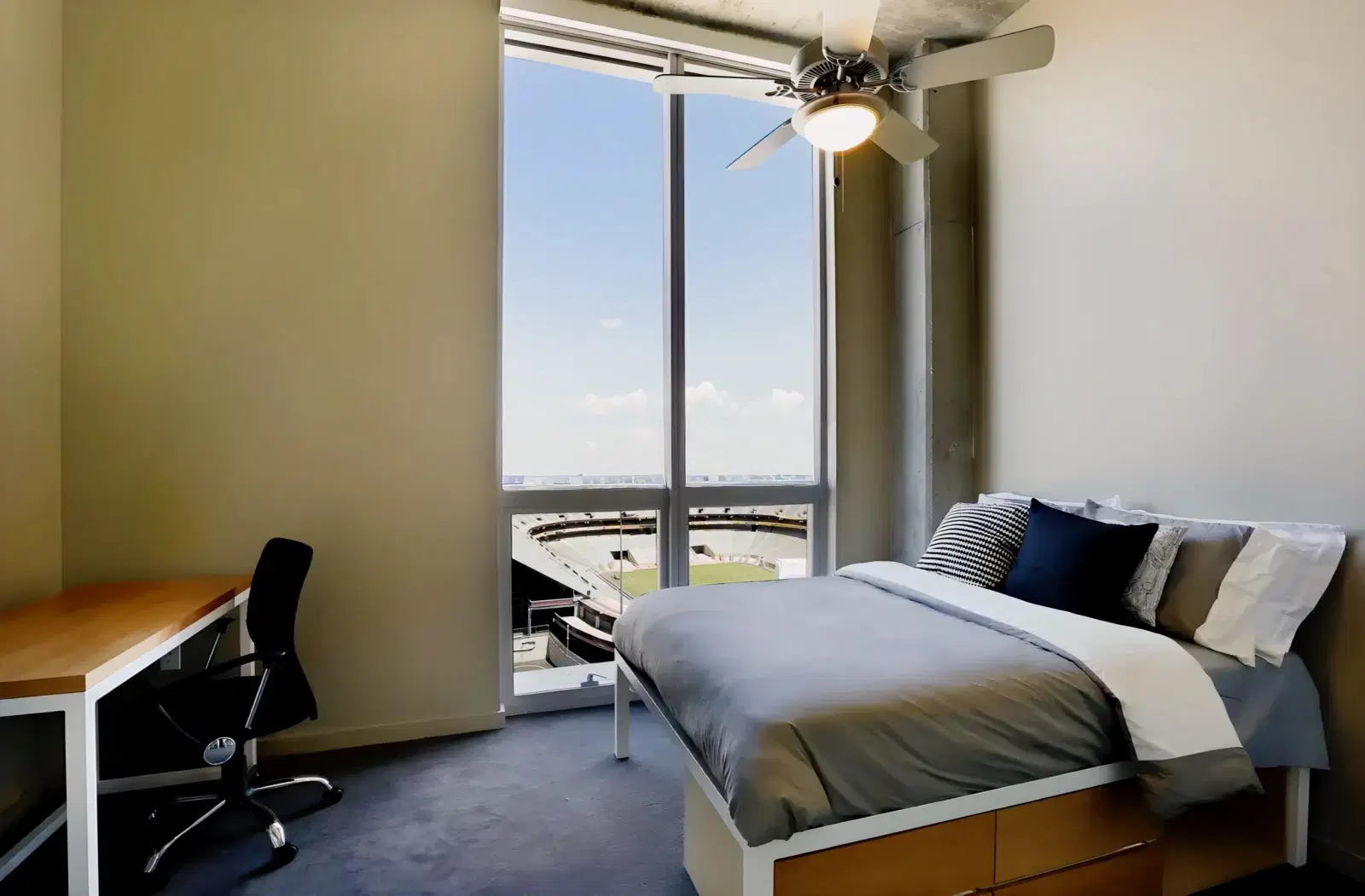 University House, Tempe – 4 Bed 3 Bath