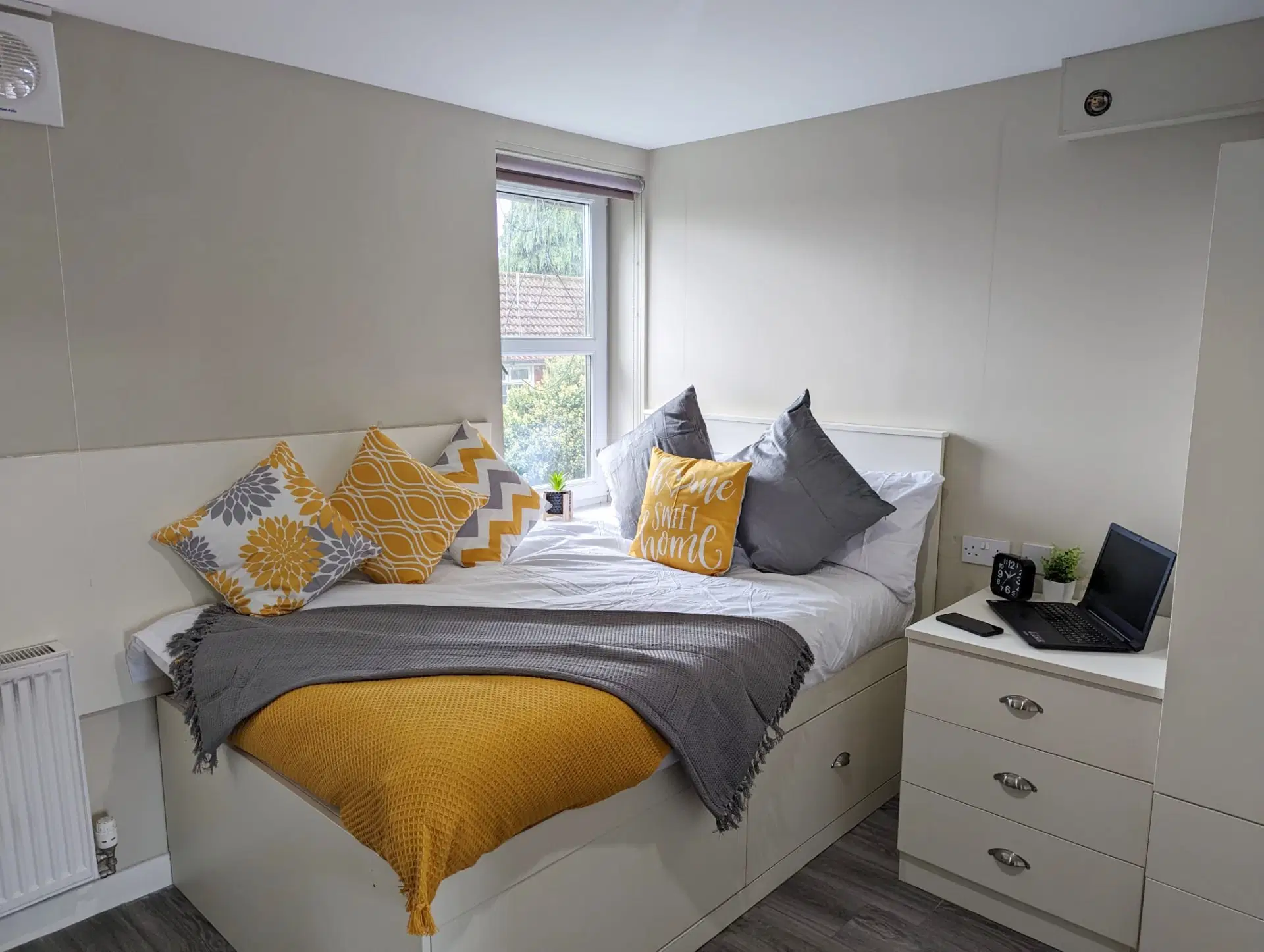 Peterson Hall, Dundee – Standard Studio