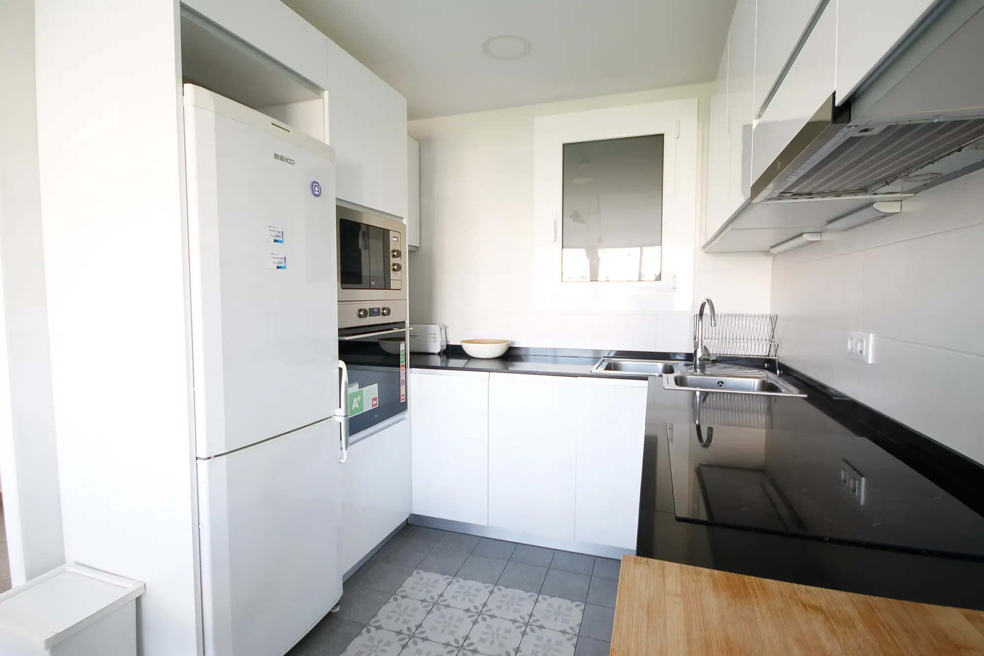 Gran Via De Les Corts Catalanes 798 5-40 L'Eixample, Barcelona – Kitchen