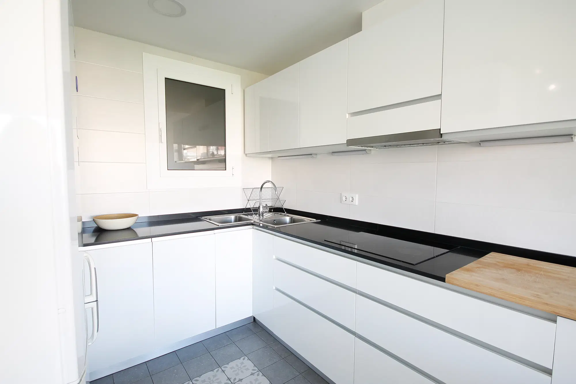 Gran Via De Les Corts Catalanes 798 5-40 L'Eixample, Barcelona – Kitchen