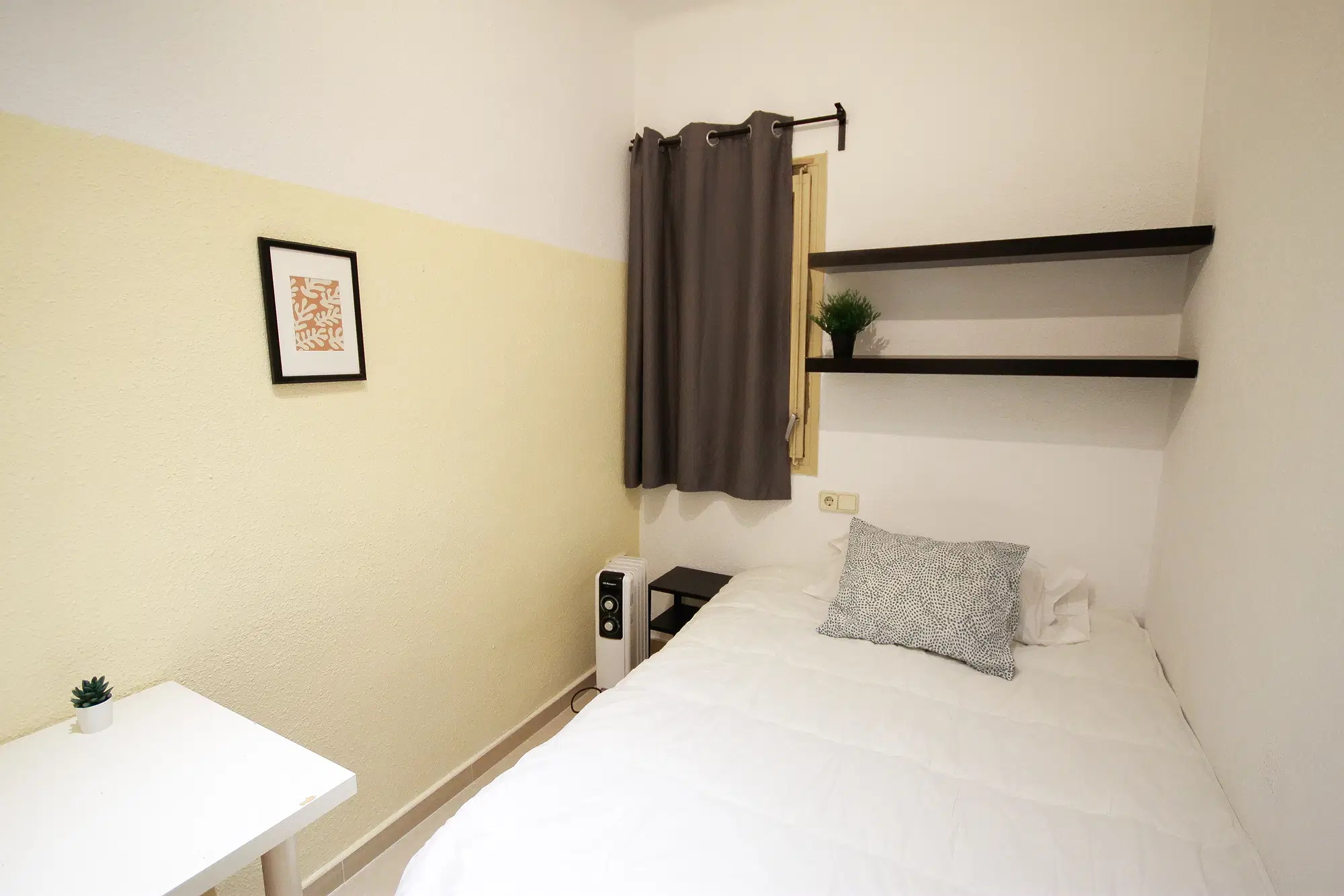 Av. De Madrid 106 3-2 Sants-Montjuïc, Barcelona – R0101