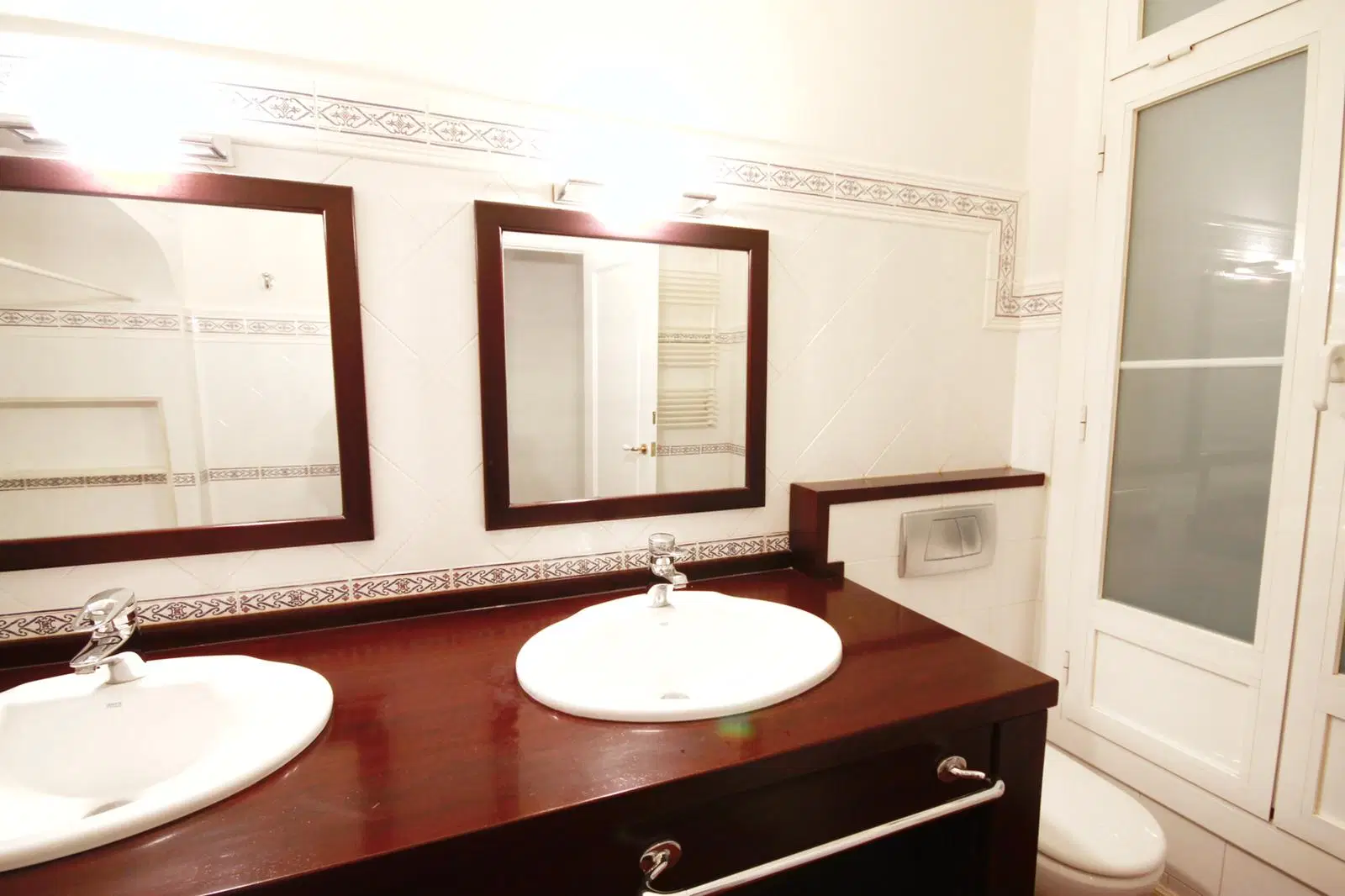 C/ Del Consell De Cent 338 2-2 L'Eixample, Barcelona – Bathroom