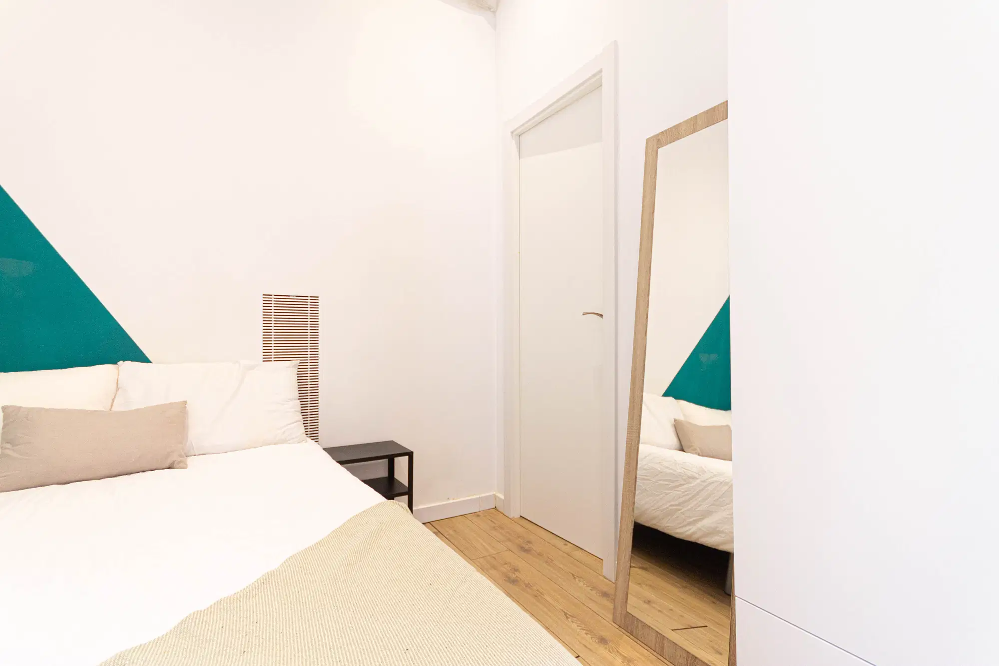 Poeta Cabanyes 14 Prinicpal 1 Izquierdo, Barcelona – R0122