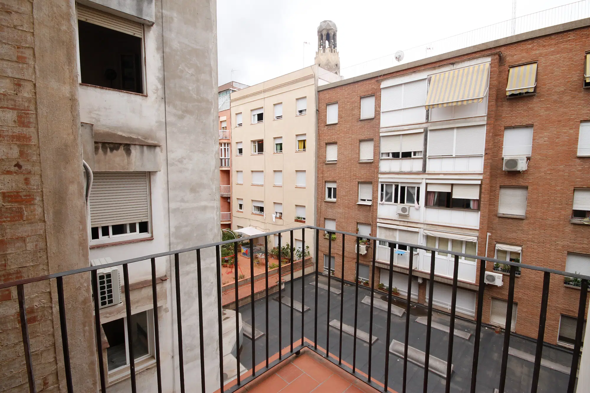 Poeta Cabanyes 14 1-1 Izquierdo, Barcelona – Exterior