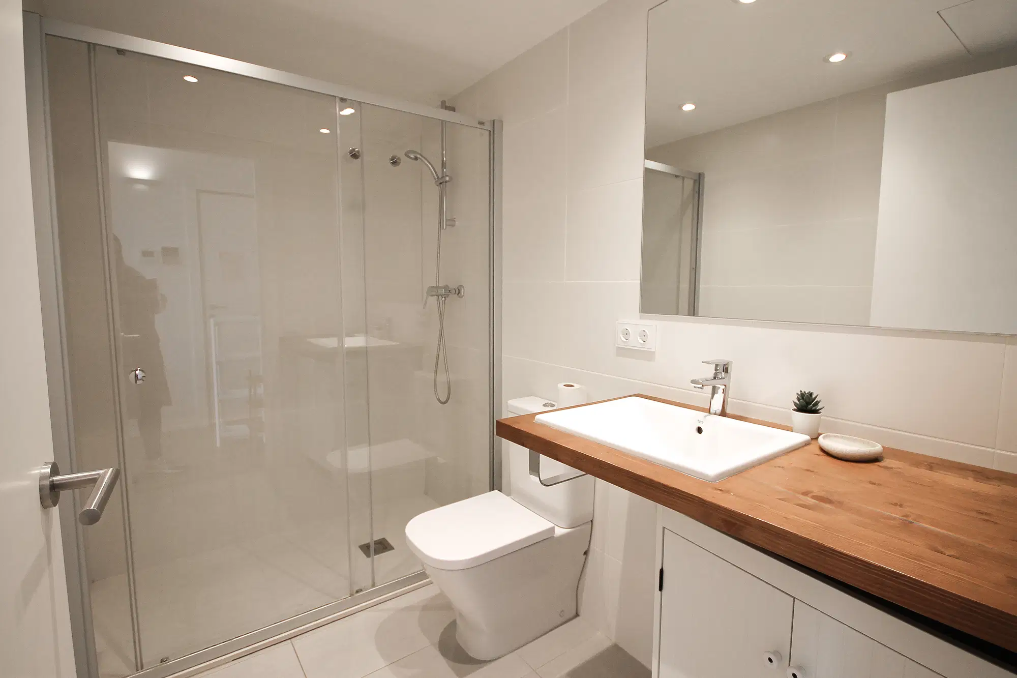 Poeta Cabanyes 14 Atico 1 - Izquierdo, Barcelona – Bathroom