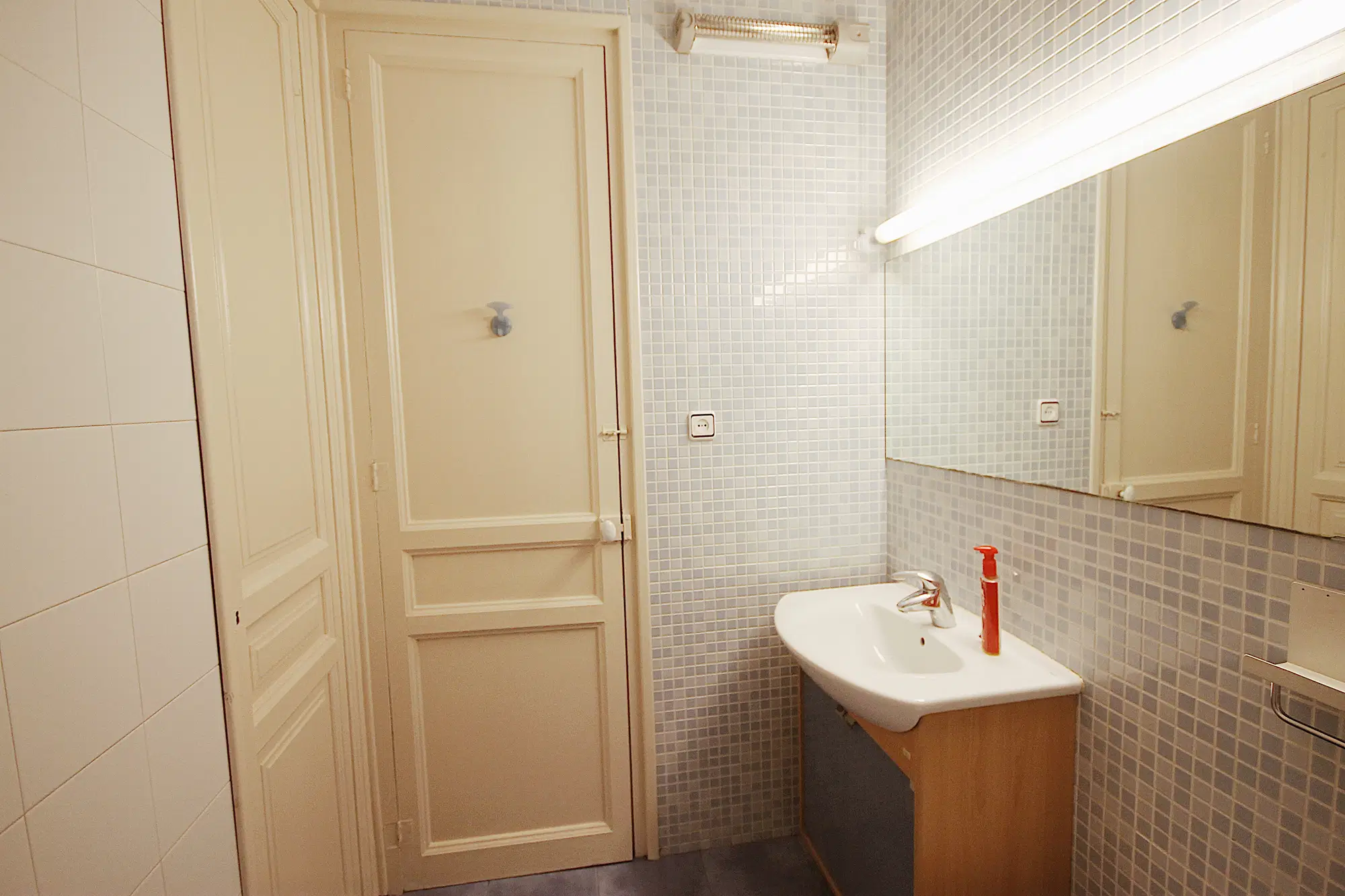 Pg. De St. Joan 163 PR-1 Gràcia, Barcelona – Bathroom