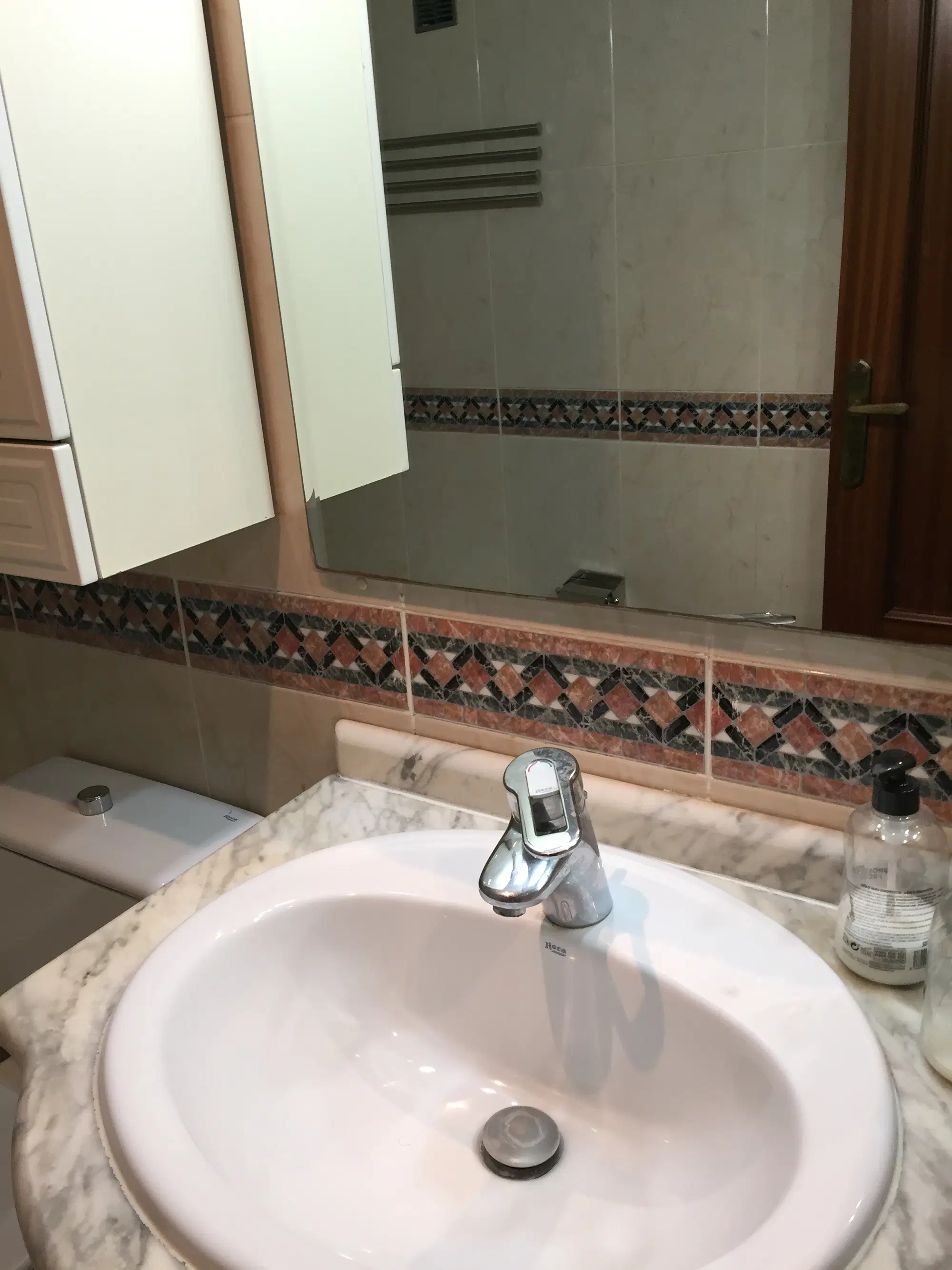 Rambla Del Brasil 7 2-4 Sants-Montjuïc, Barcelona – Bathroom