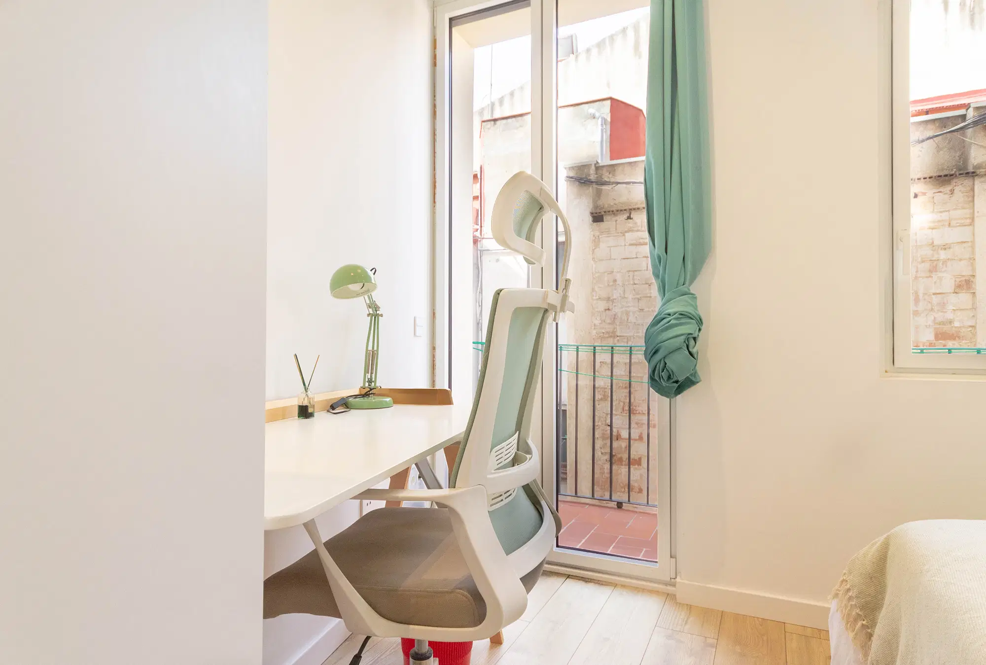 Poeta Cabanyes 14 2-2 Derecho, Barcelona – Amenities