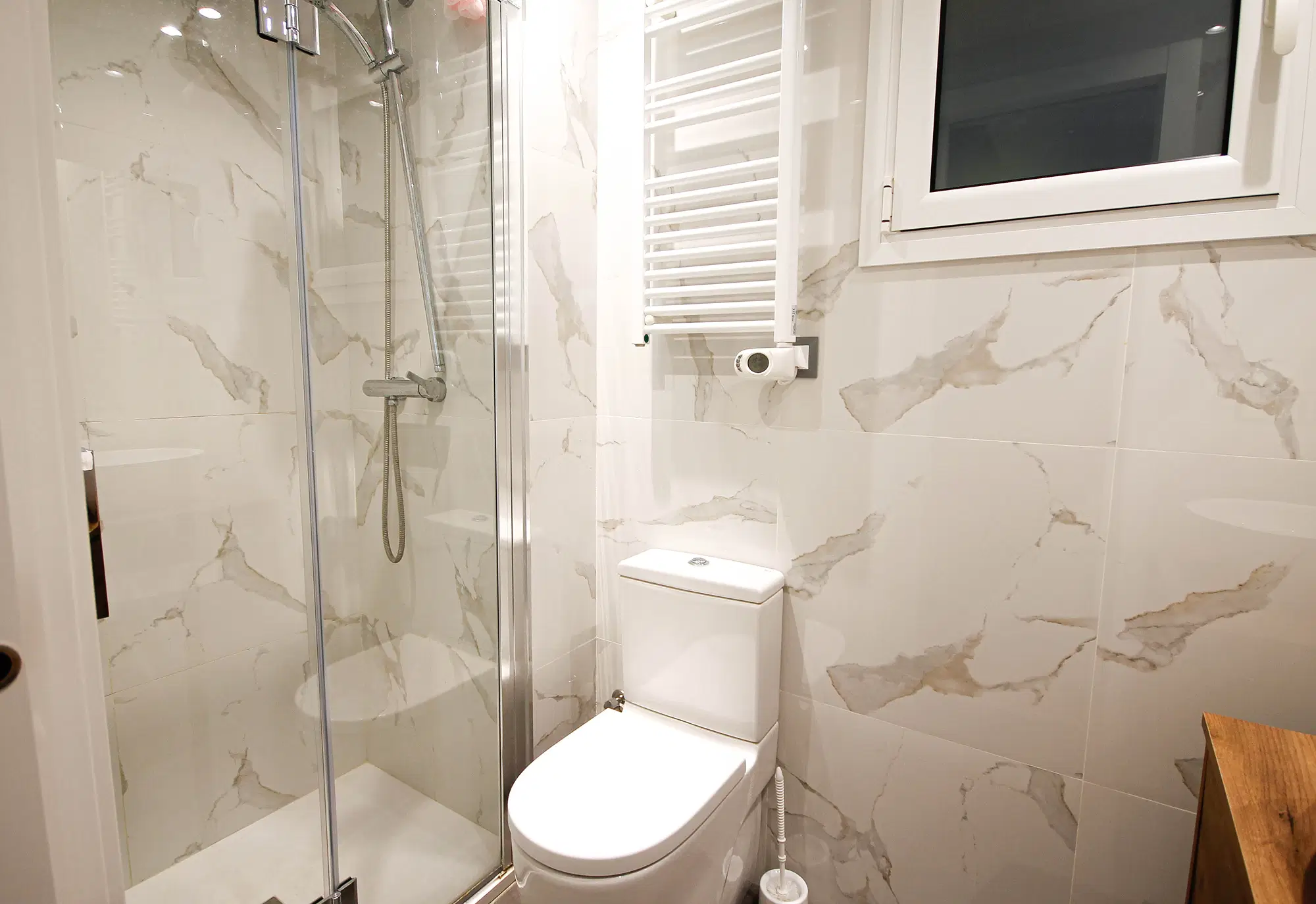 Carrer De L'Equador 77 2-4 Les Corts, Barcelona – Bathroom