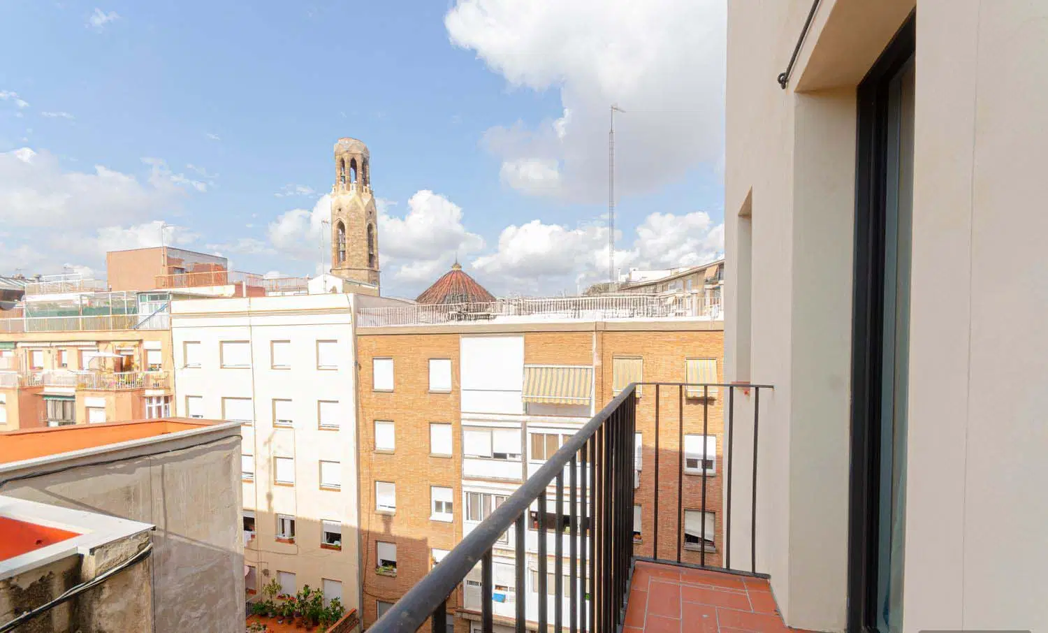 Poeta Cabanyes 14 3-1 Izquierdo, Barcelona – Amenities