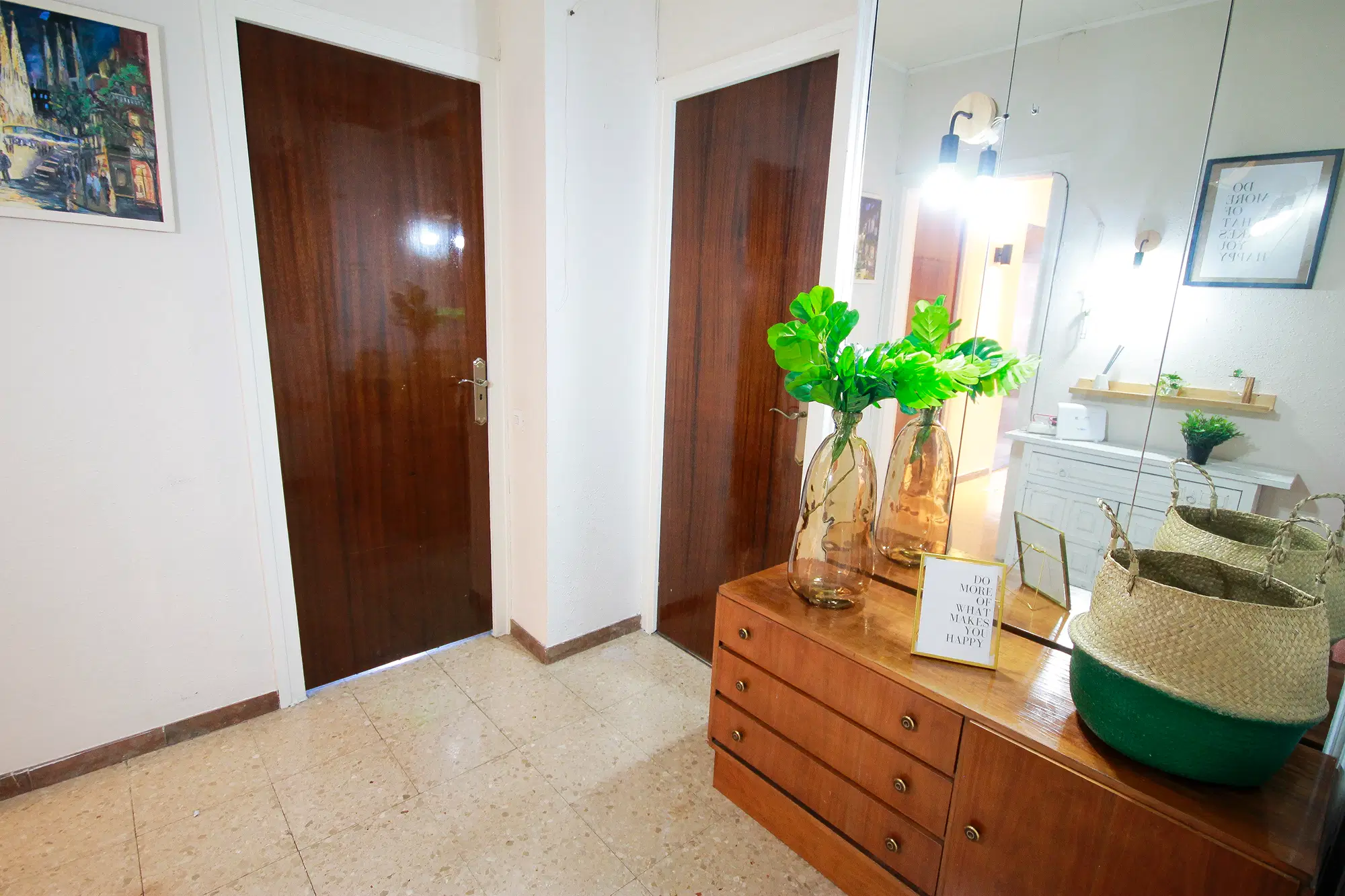 Av. del Parallel 130 L'Eixample, Barcelona – Amenities