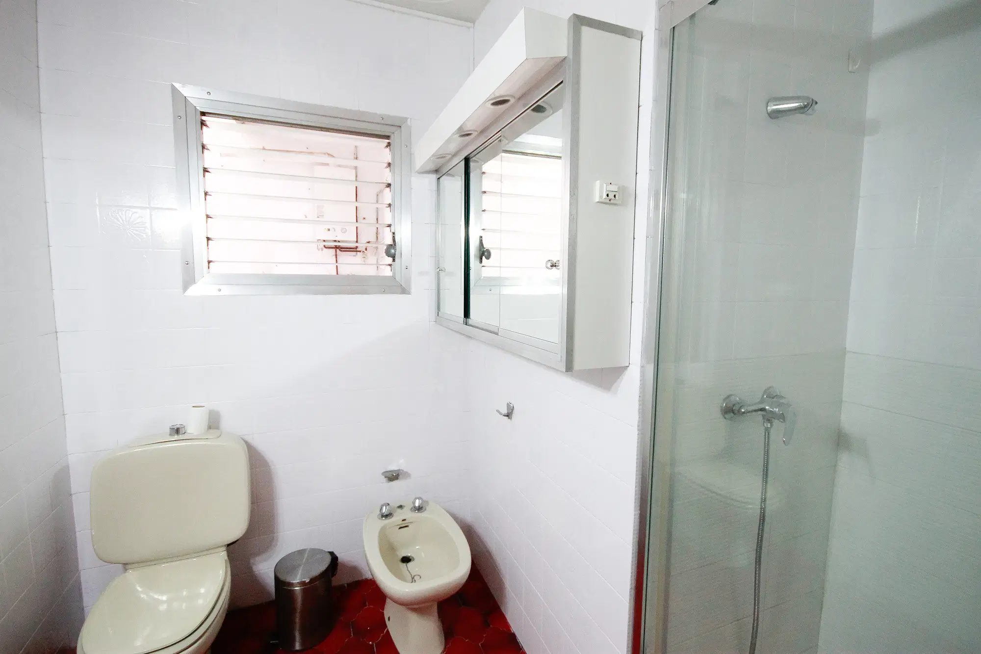 C/ De Sicília 220 Eixample, Barcelona – Bathroom