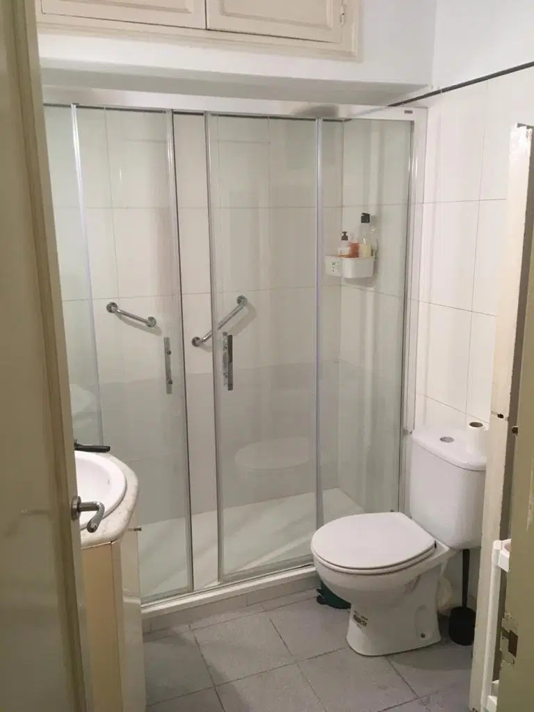 C/ De Muntaner, 511 1-2 Sarrià-Sant Gervasi, Barcelona – Bathroom
