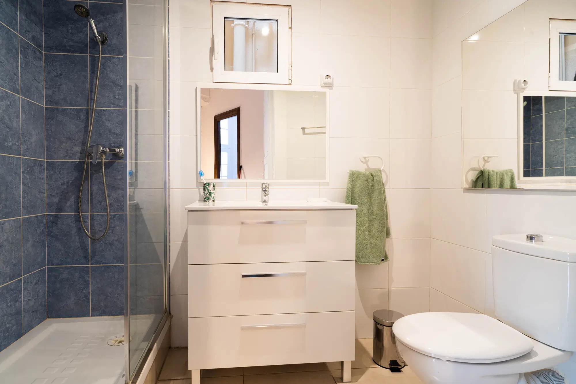 C/ De Balmes 52 Pr-1º L'Eixample, Barcelona – Bathroom