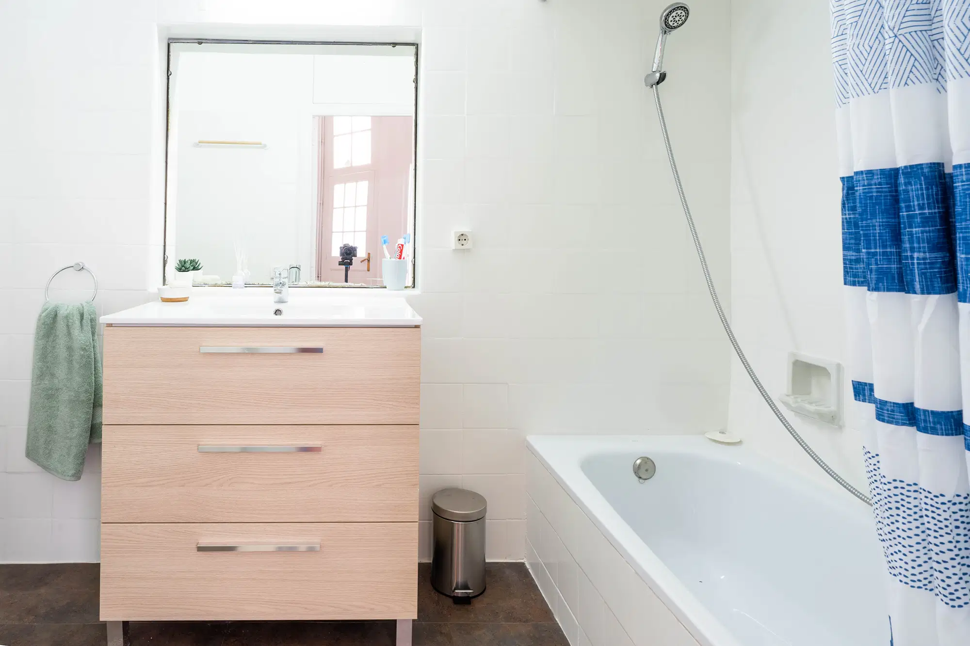 C/ De Balmes 52 Pr-1º L'Eixample, Barcelona – Bathroom