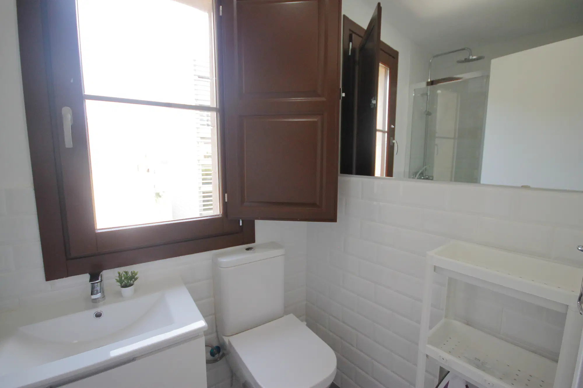 Carrer De Santa Madrona 27 4 Ciutat Vella, Barcelona – Bathroom