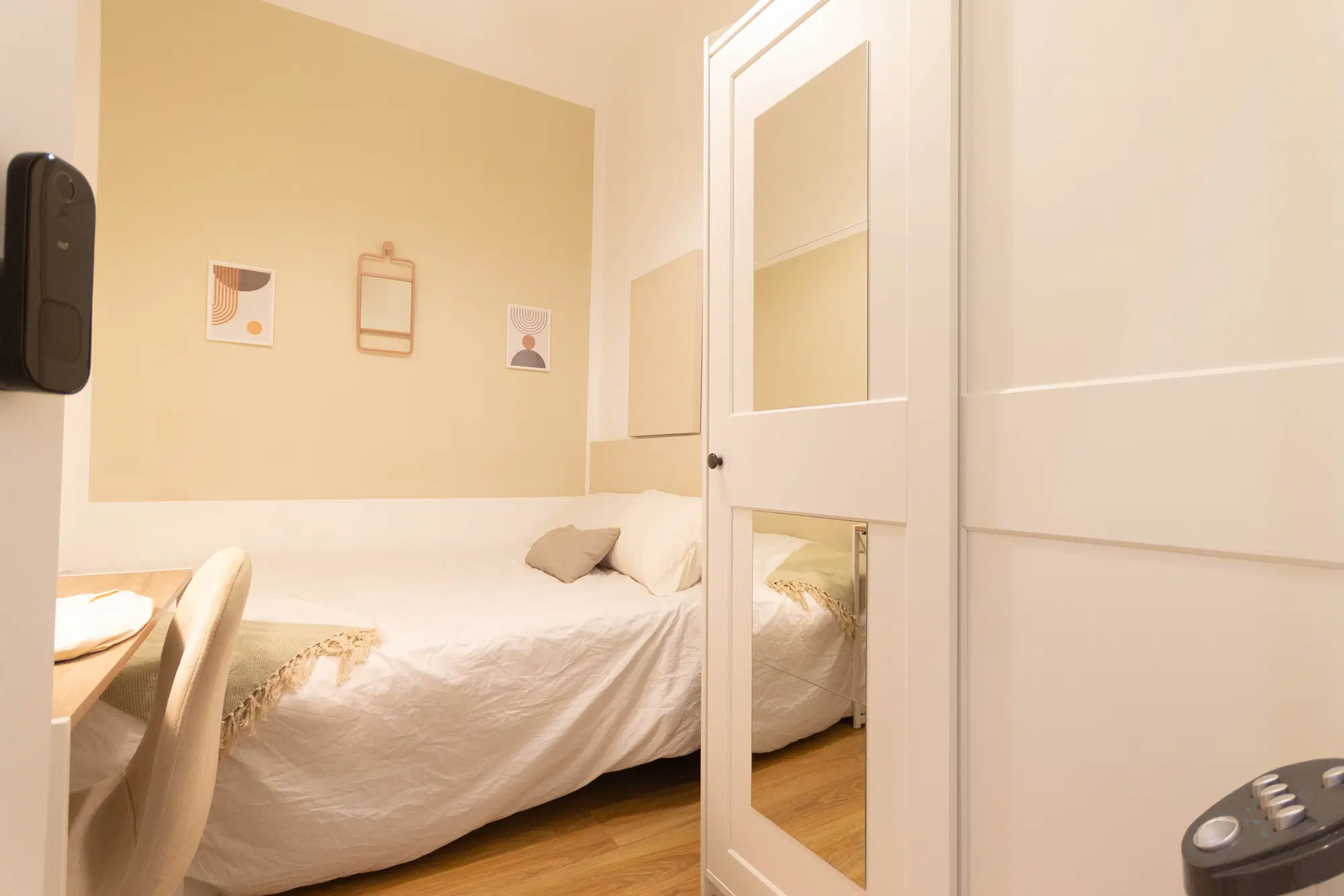 C/Sant Pau 52-54 Pr-Izq Ciutat Vella, Barcelona – R0402